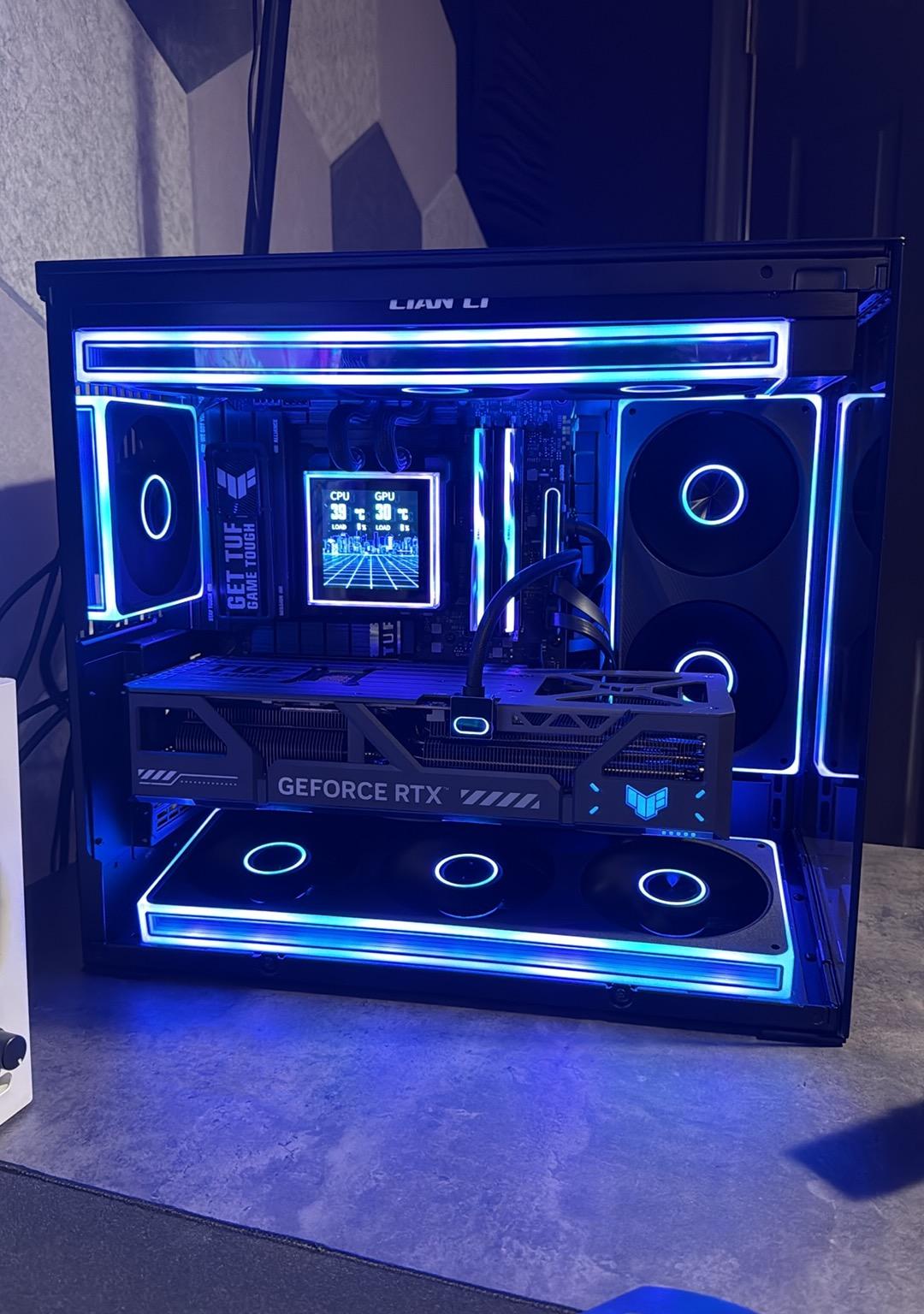 ASUS TUF 5080| Lian Li Mini v2| 48GB DDR5 8000| 270k Plus| 2TB NVME