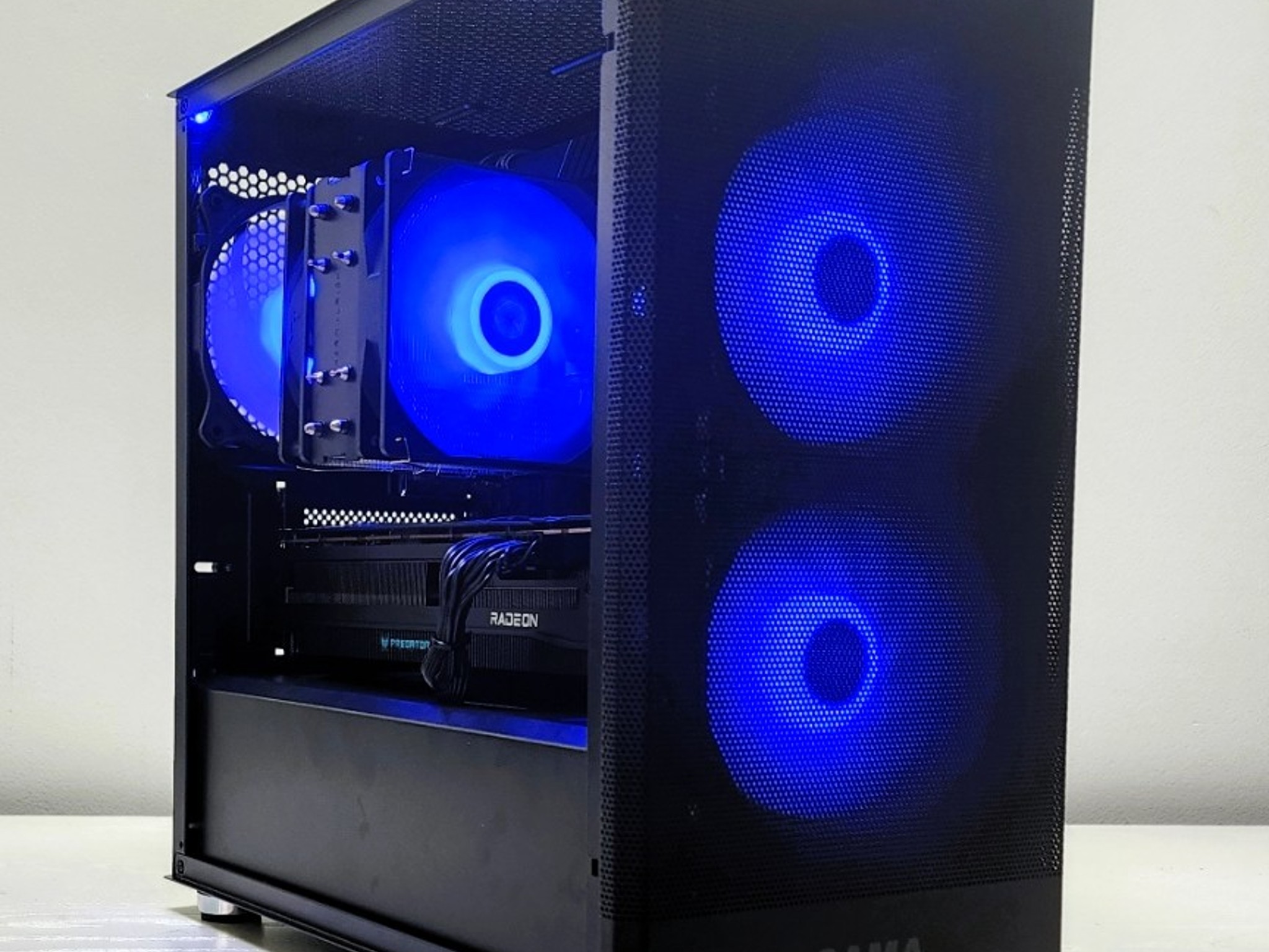 NEW Powerful Mini Gaming PC - 7600X - 7800XT - READ DESCRIPTION!!!