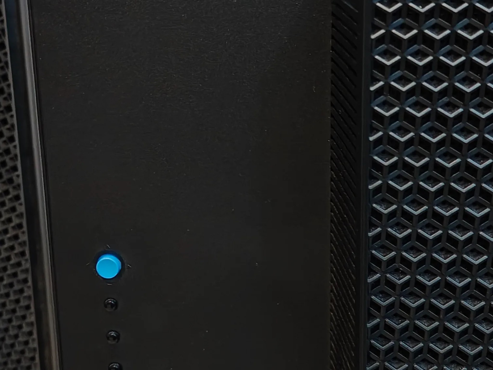 Lenovo Legion T7 Gaming PC: Intel Core i7 13700KF | Nvidia Geforce RTX 4080 | 64GB RAM | 2TB SSD FS!