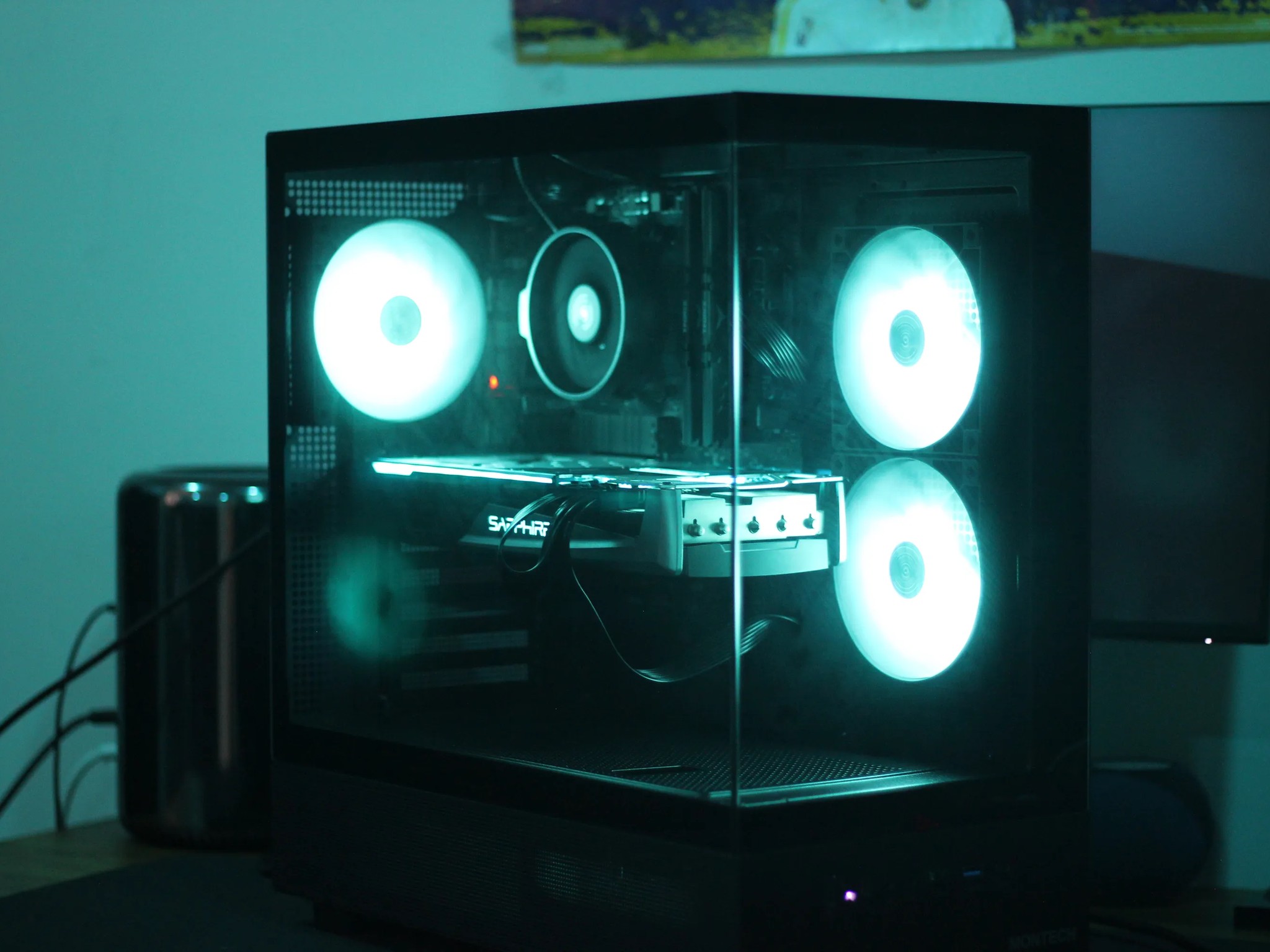 1080p Fishtank Monster