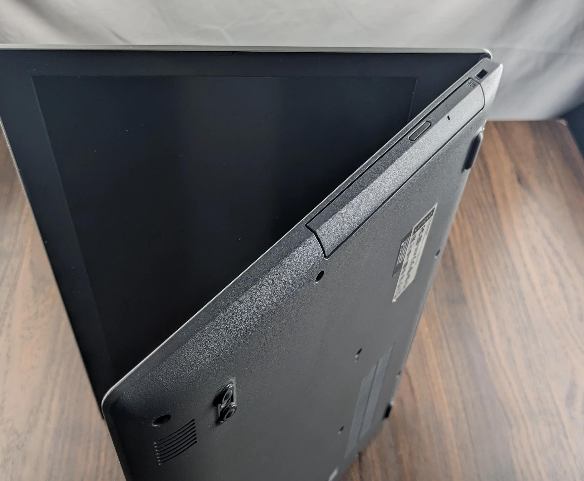 Looking for a home 15.6" Lenovo ideapad, AMD A12-9720P, 240GB SSD 8GB DDR4 1866mhz