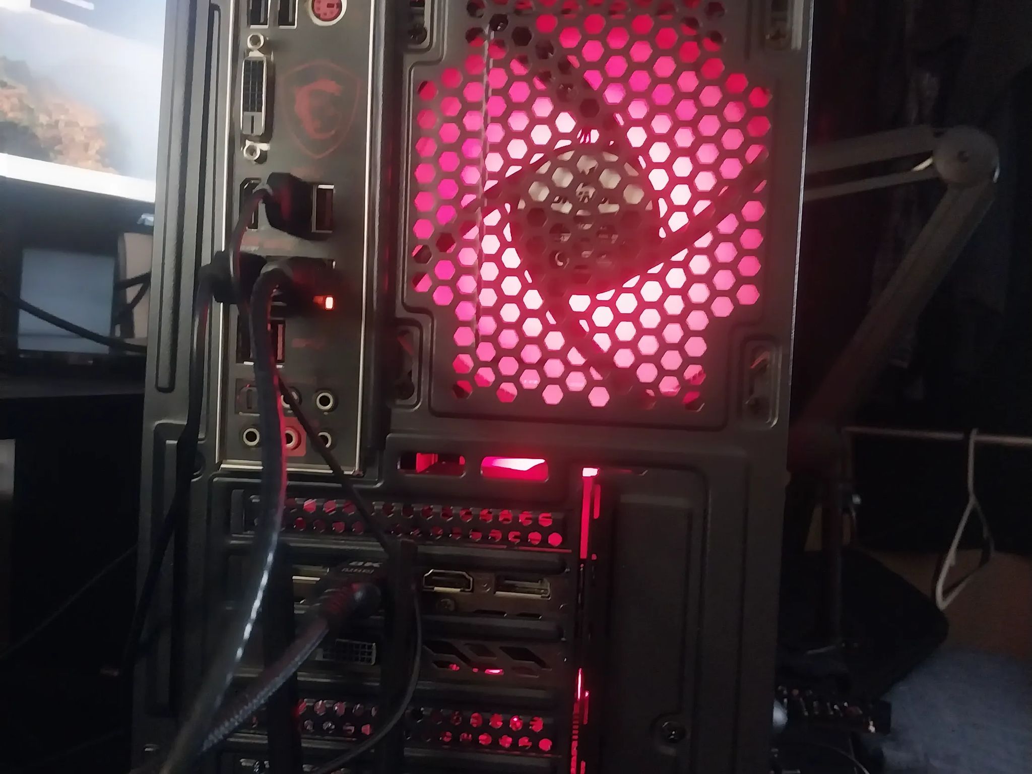 Awesome GTX 1070 ti / Ryzen 5 5500 1080p Gaming PC