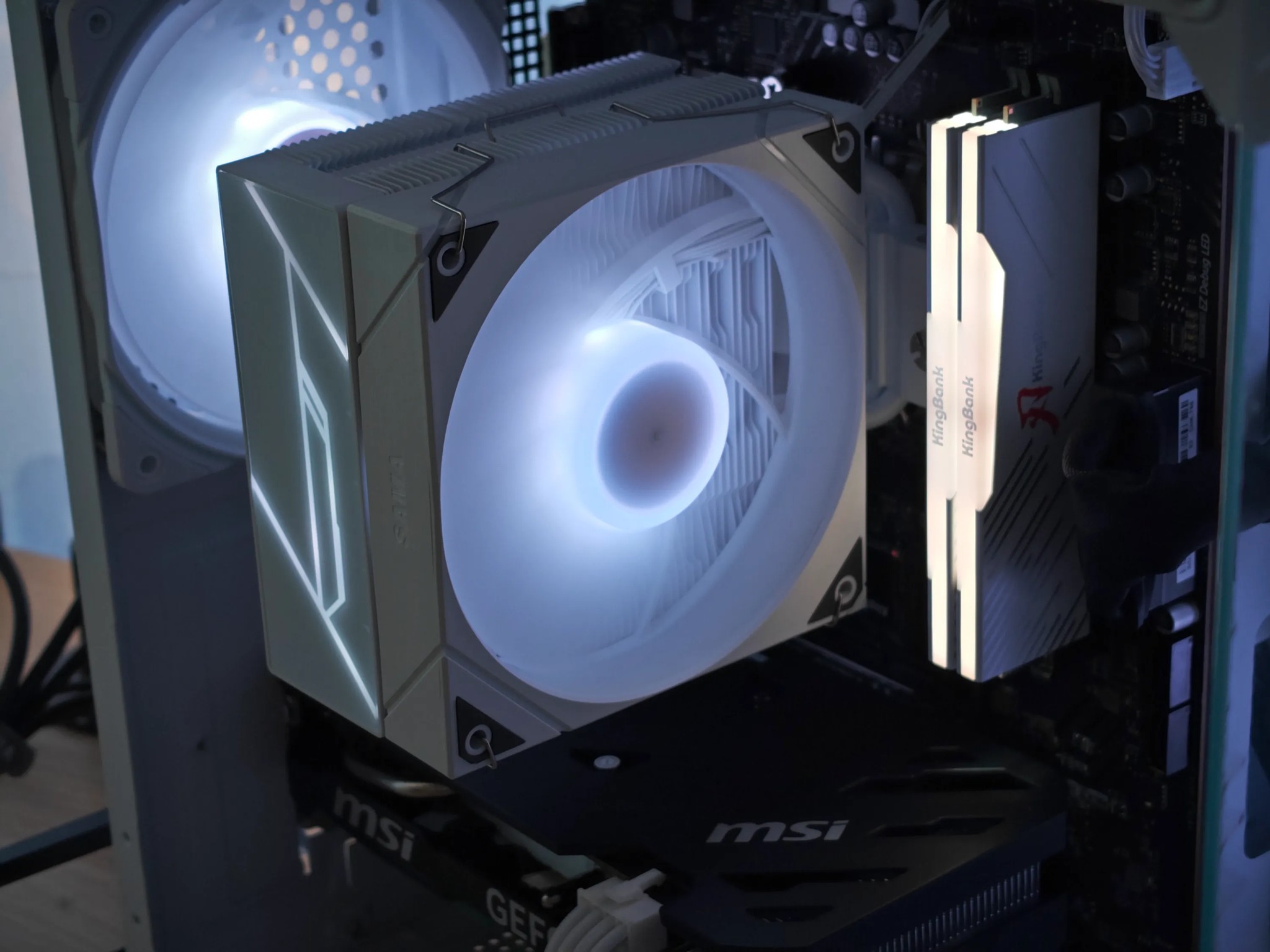 RTX 4060, Ryzen 8400F, 32GB DDR5, 1TB NVMe Gaming PC