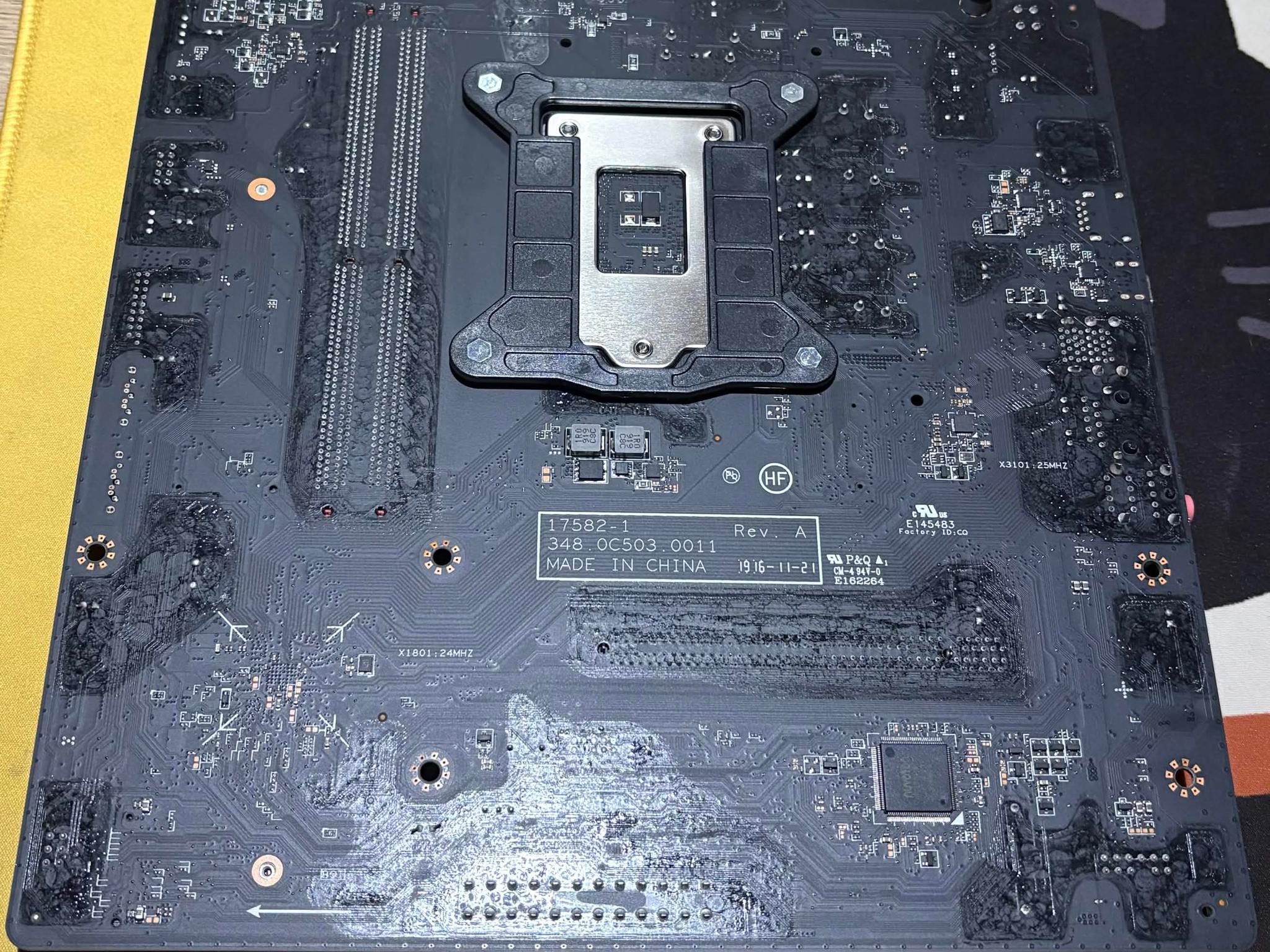 HP OMEN Obelisk 875-0014 H370 LGA1151