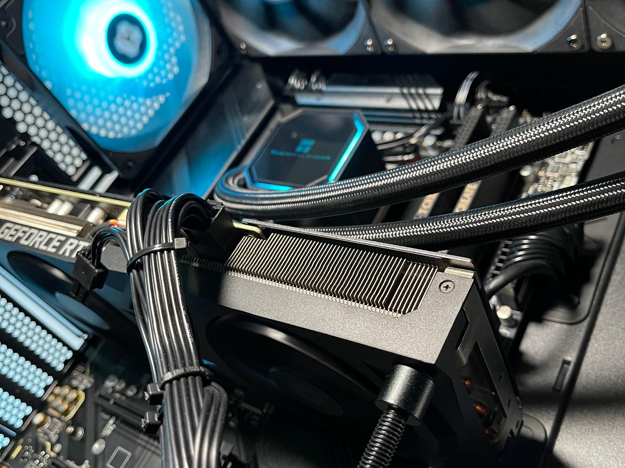 Gaming PC | RYZEN 7 7700X | RTX 3070 8GB| 32GB DDR5 6000 | 2TB GEN4 SSD