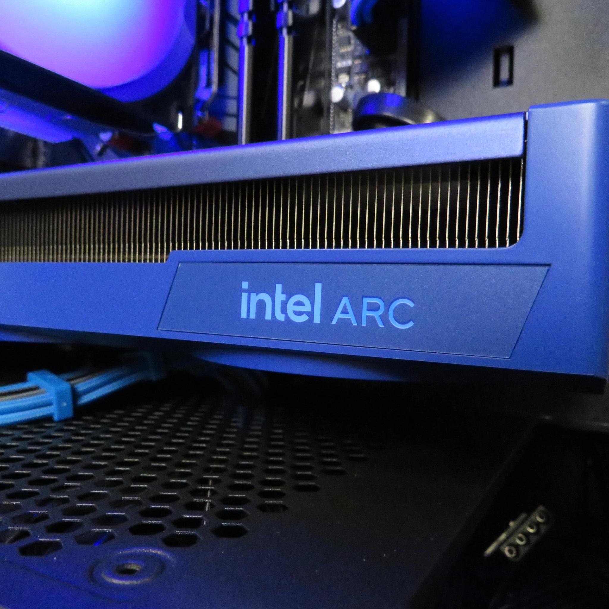 Ultimate Battlemage Gaming all new parts: Ryzen 5 5600 + Intel Arc B580 + 16 GB DDR4 + 1 TB NVME SSD