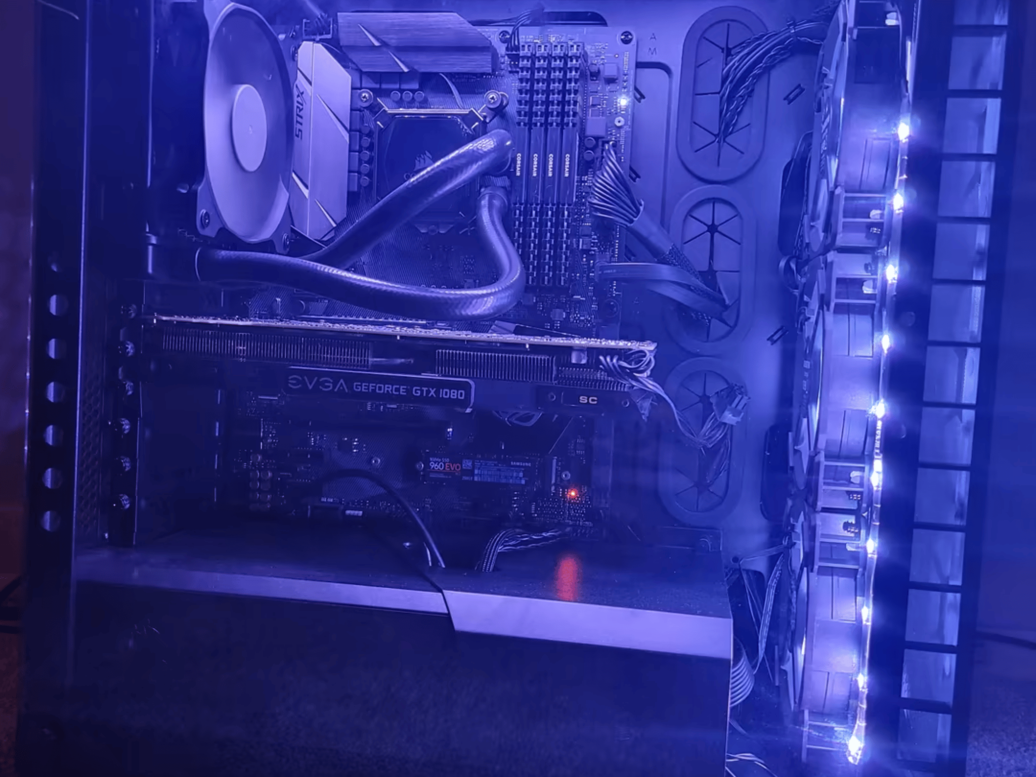 intel core i5 7600k + EVGA SC GTX 1080. Bang for your buck RGB build 