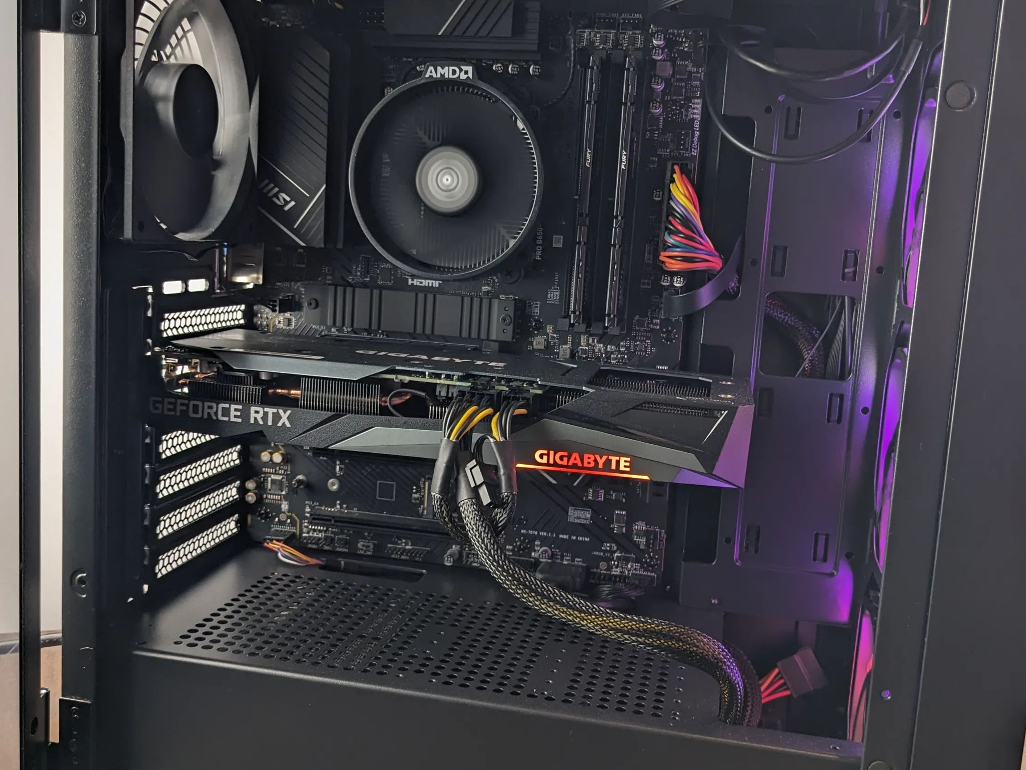 Custom 3060TI, AM5 Ryzen 5 8600G, 2x8GB 6000mhz, 1TB NVMe