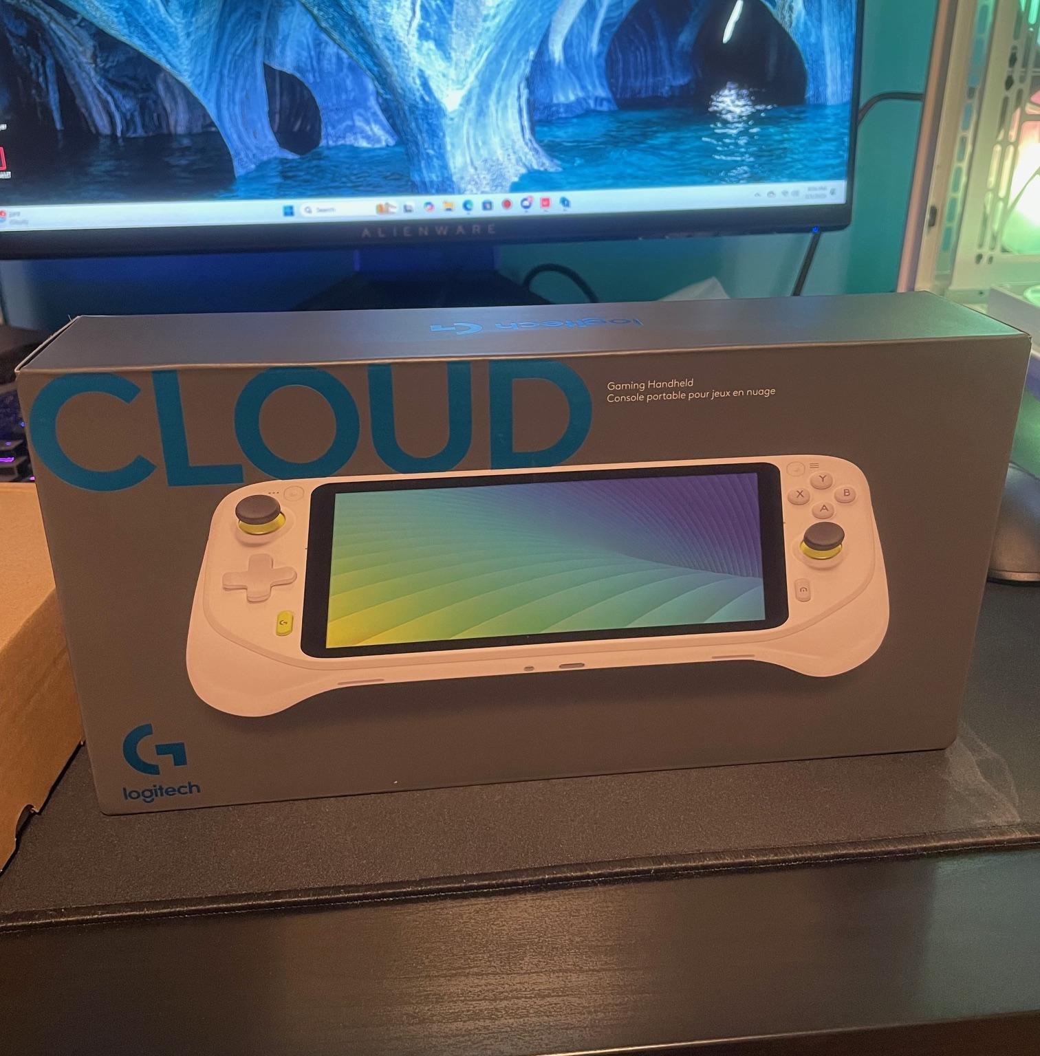 Logitech G Cloud Gaming Handheld (FREE CASE)