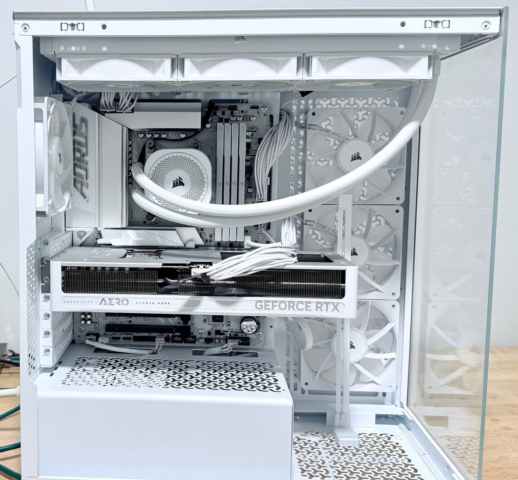 Gaming PC ICE RTX 5070 OC 12GB