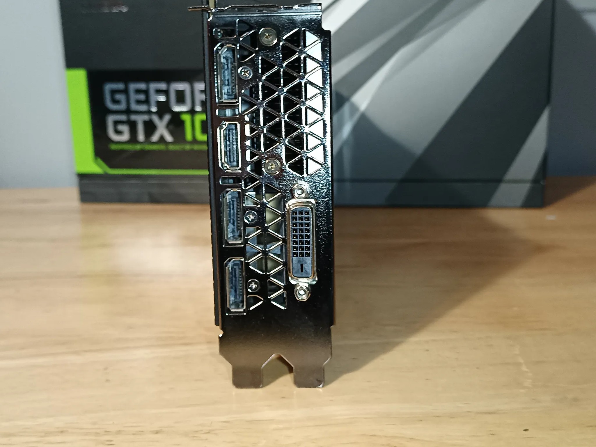Nvidia founders edition GTX 1070 8GB - Free Shipping !!