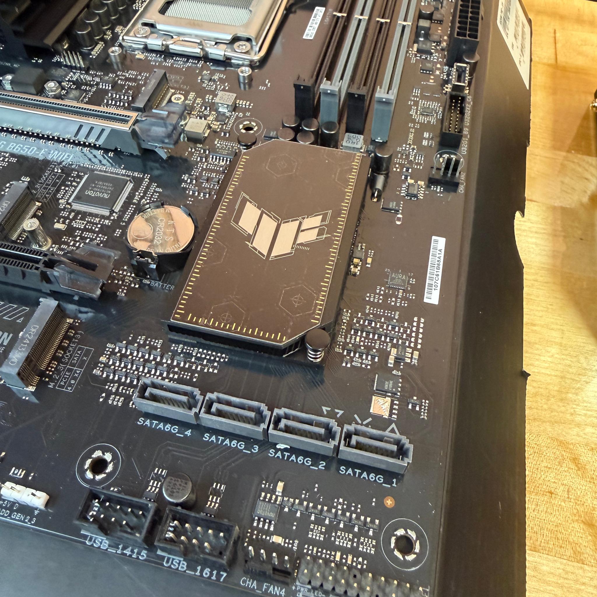 ASUS TUF Gaming B650-E WiFi AM5 Motherboard – Fully Functional – READ DESCRIPTION