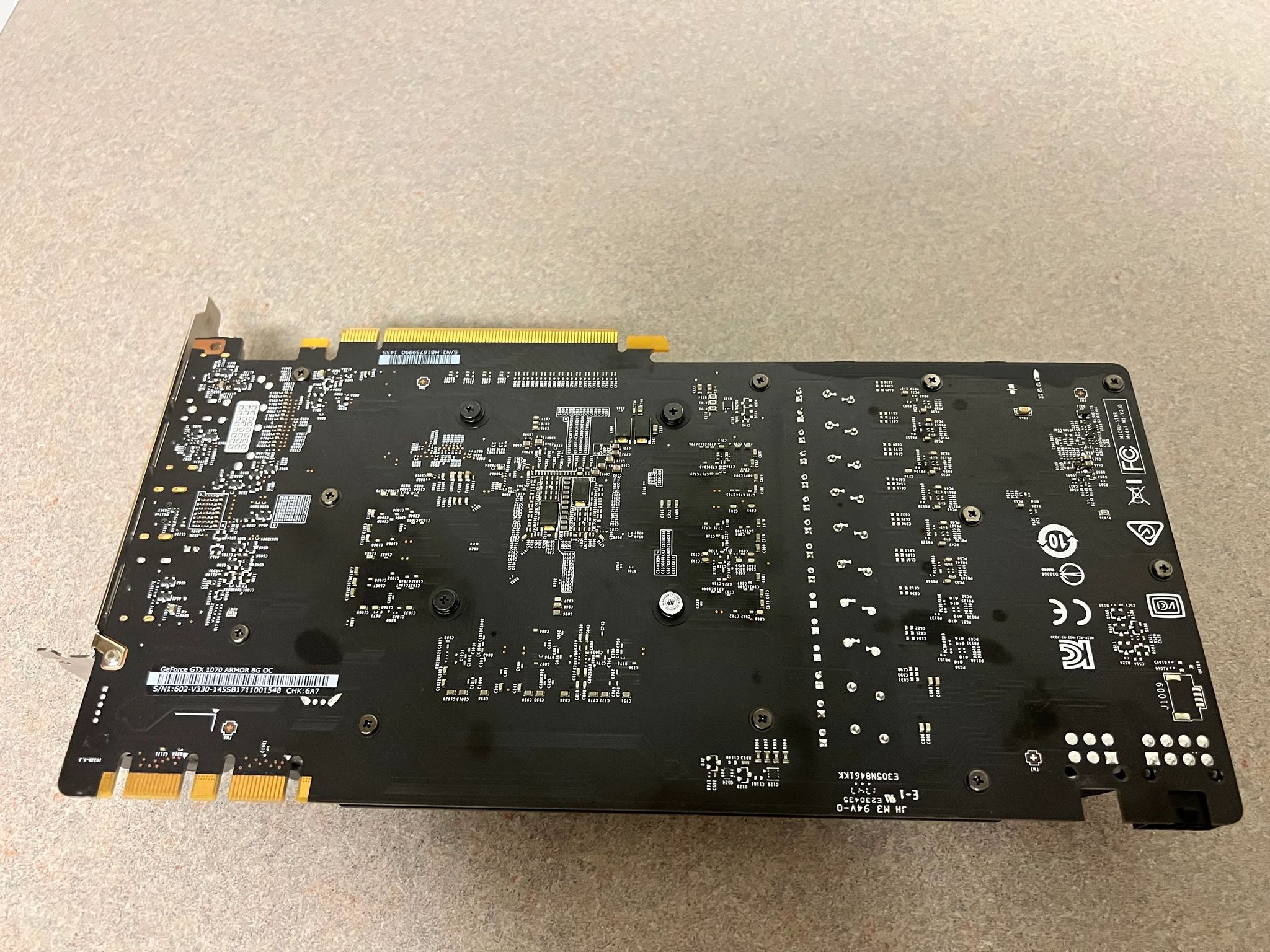 MSI GeForce GTX 1070 ARMOR 8G OC