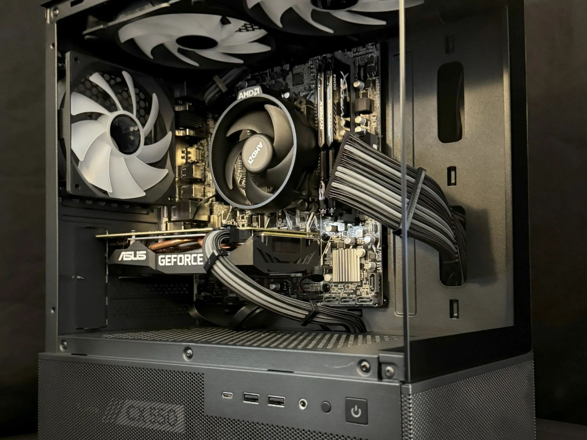 Nvidia RTX 2060 / Ryzen 5 2600x 16GB DDR4 Okinos Aqua aRGB gaming pc