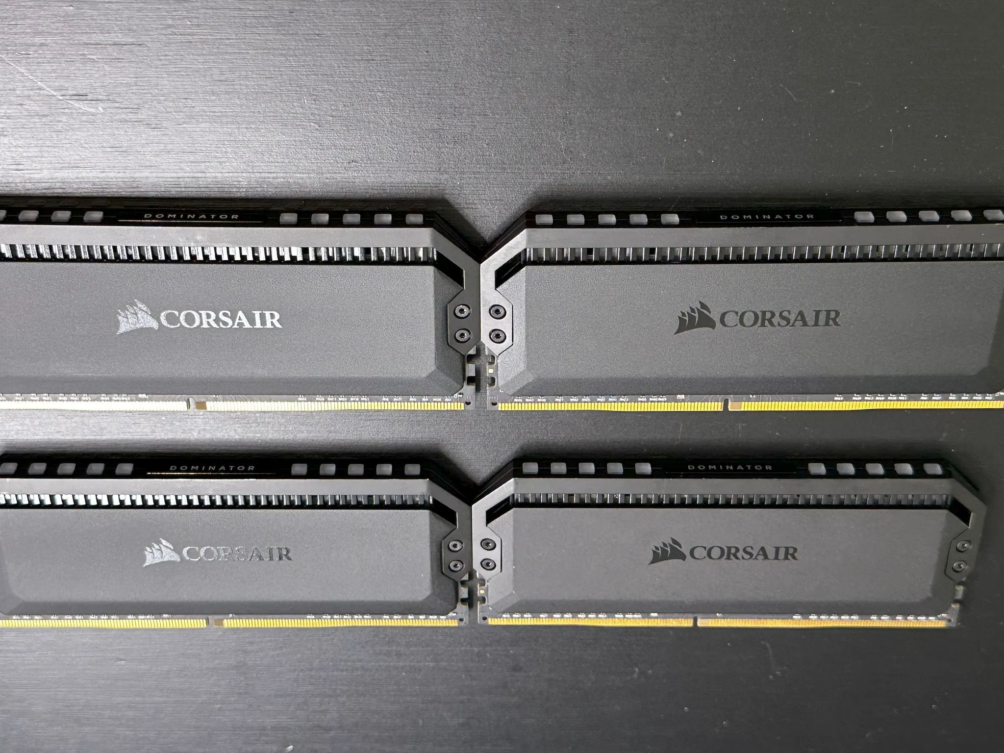 CORSAIR DOMINATOR® PLATINUM RGB 64GB (4 x 16GB) DDR4 DRAM 3600MHz C16