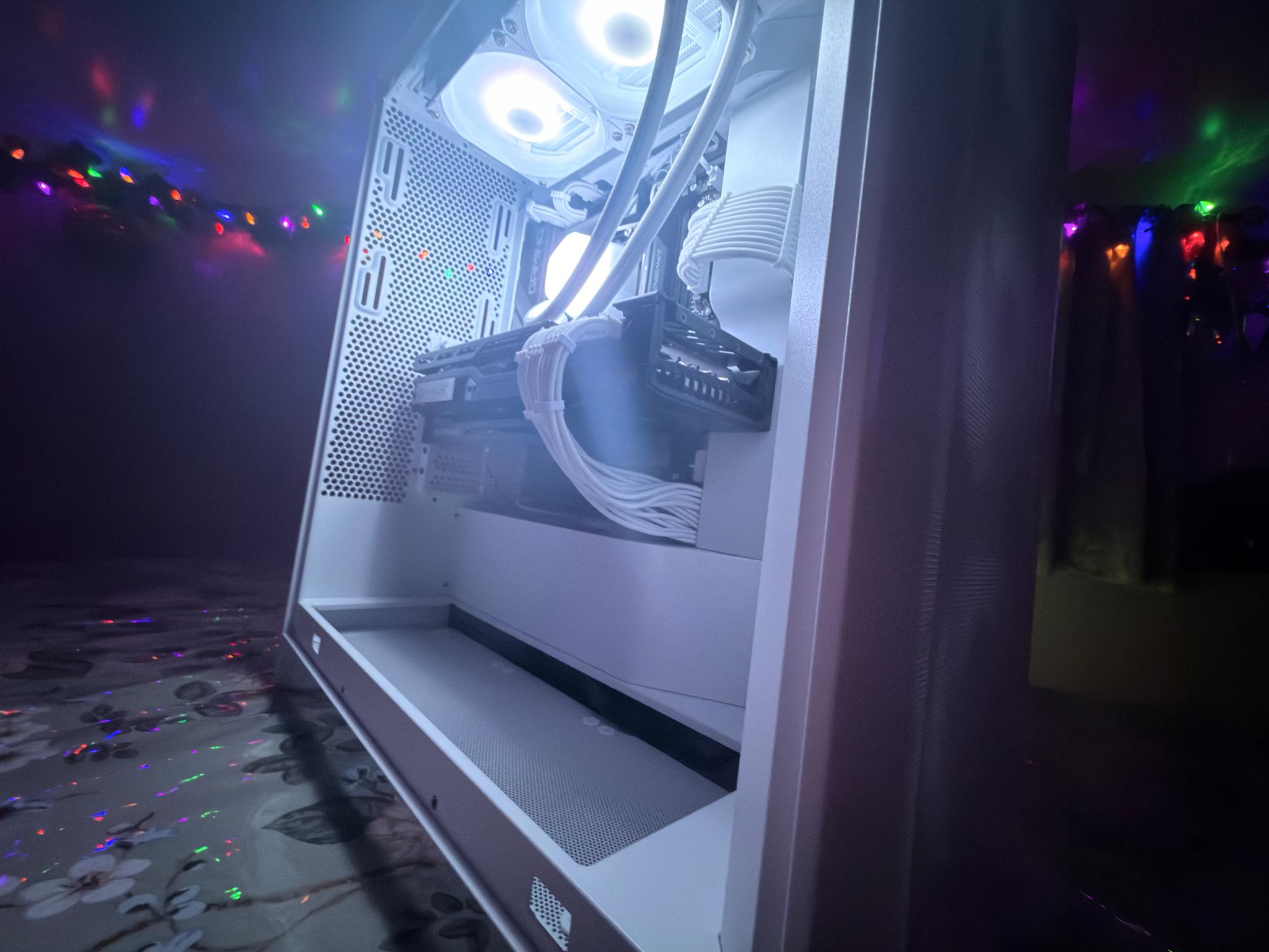 ❄️ WINTER PC ❄️ 7900 XTX  | Ryzen 9 7900x  | 1250W | 16gb DDR5 | 1tb SSD | WiFi | 4K Gaming PC