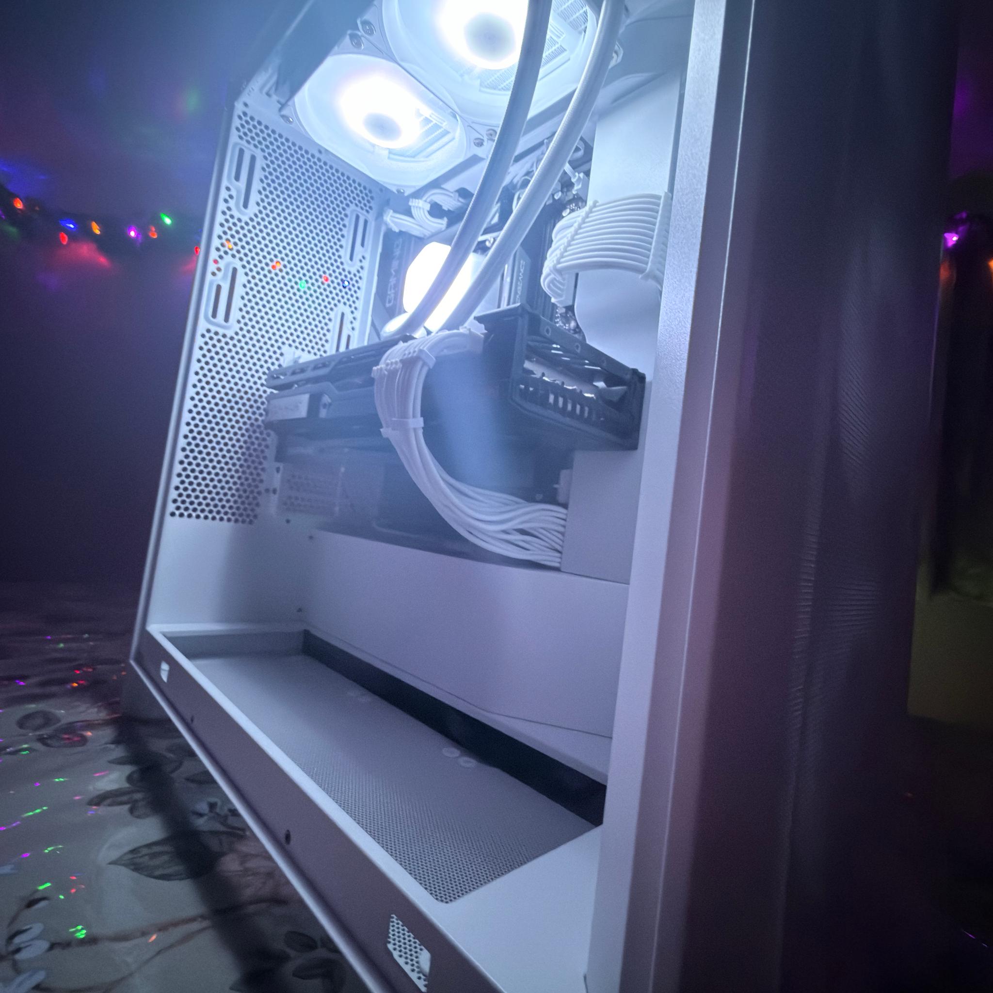 ❄️ WINTER PC ❄️ 7900 XTX  | Ryzen 9 7900x  | 1250W | 16gb DDR5 | 1tb SSD | WiFi | 4K Gaming PC