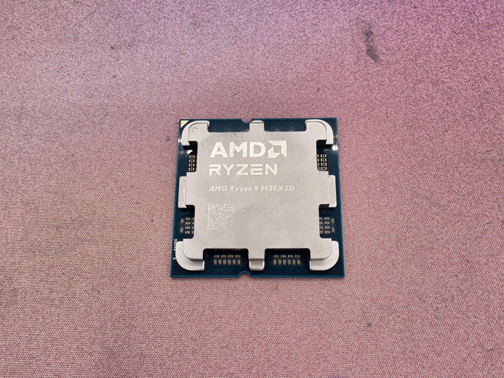 AMD Ryzen 9 9950X3D