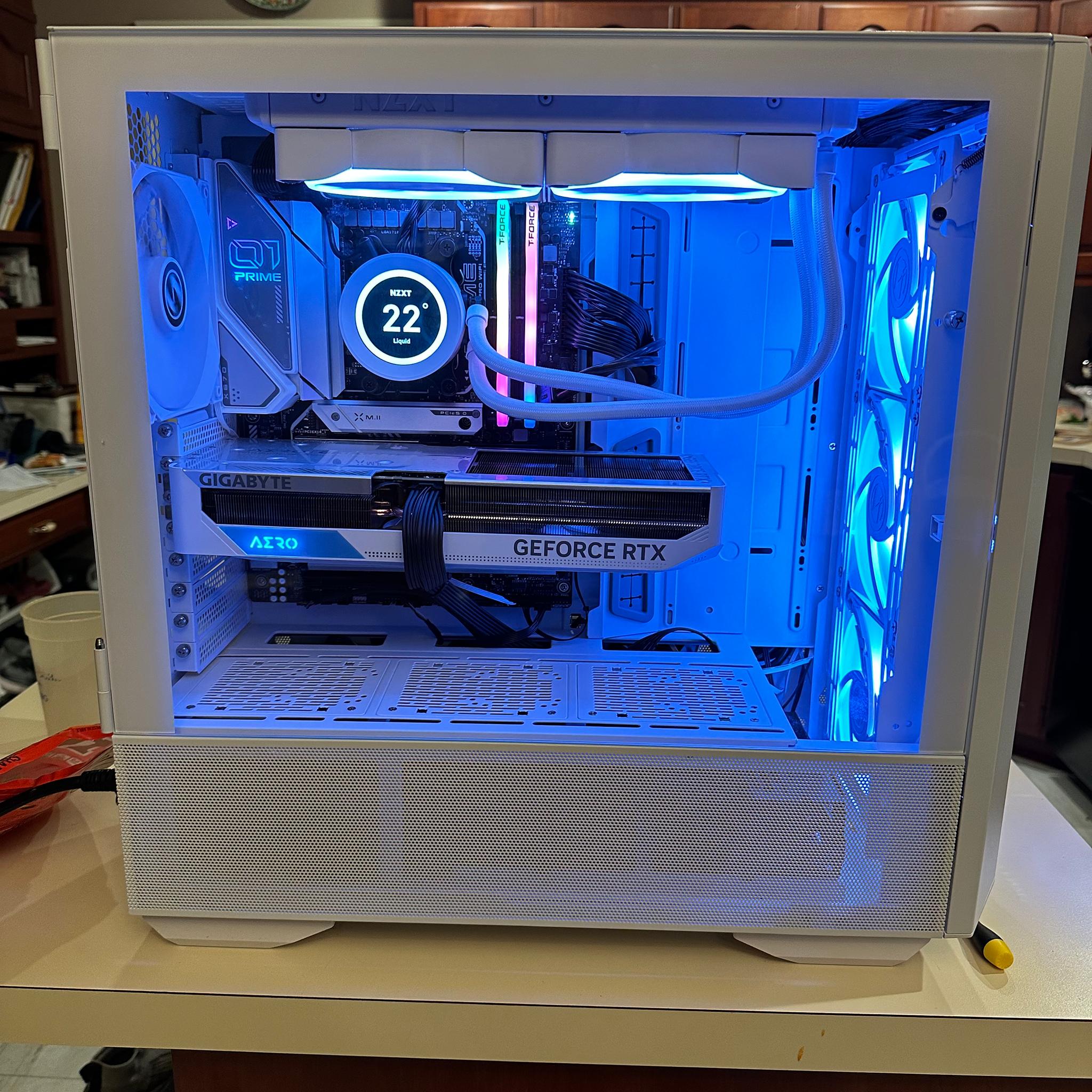 Blizzard White Custom Gaming PC, 4070Ti Ryzen 9 7900X3D