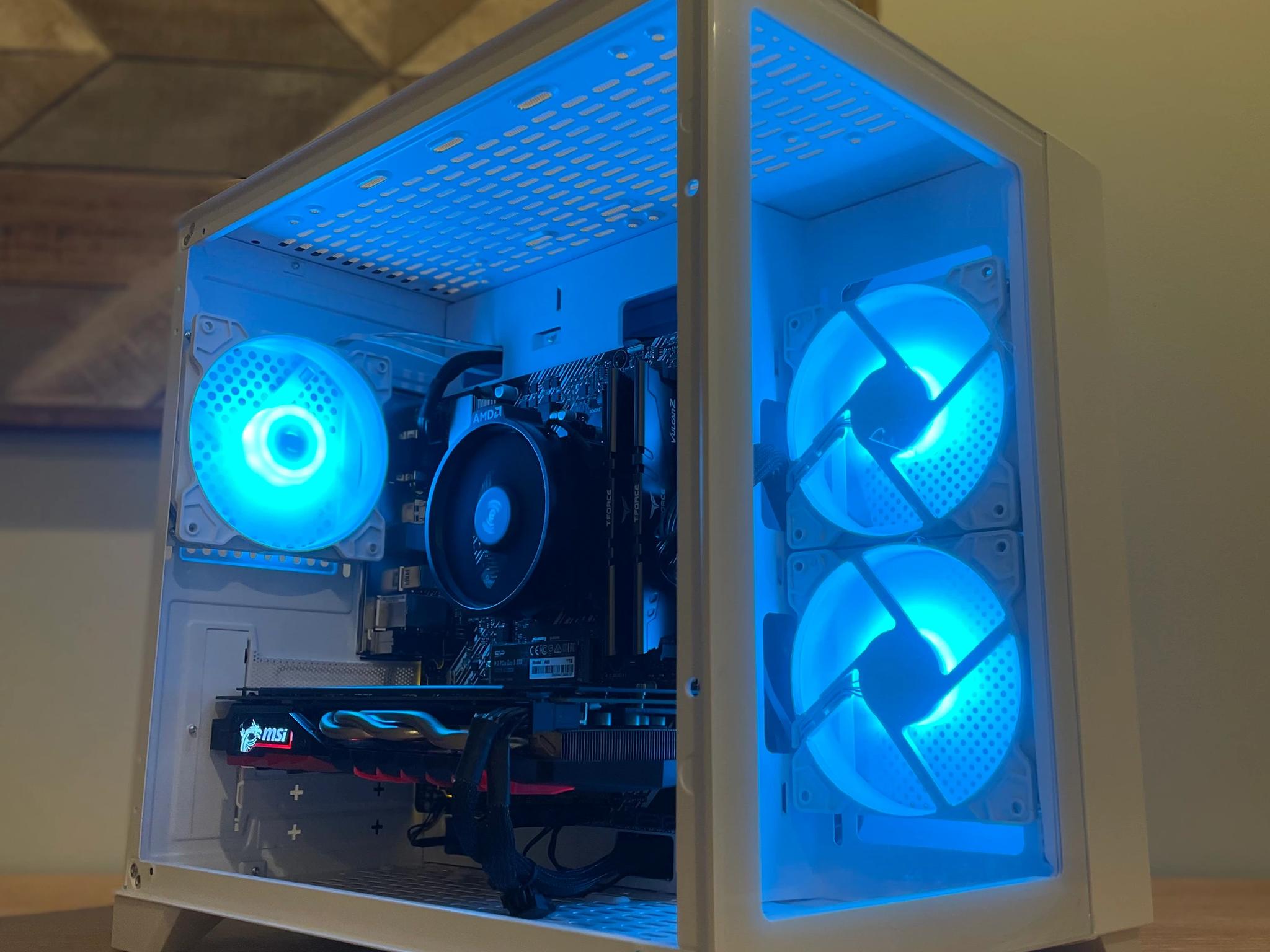 Custom Budget Gaming PC / RX 580 / Ryzen 3 1200 / 16 GB RAM / 1TB NVMe