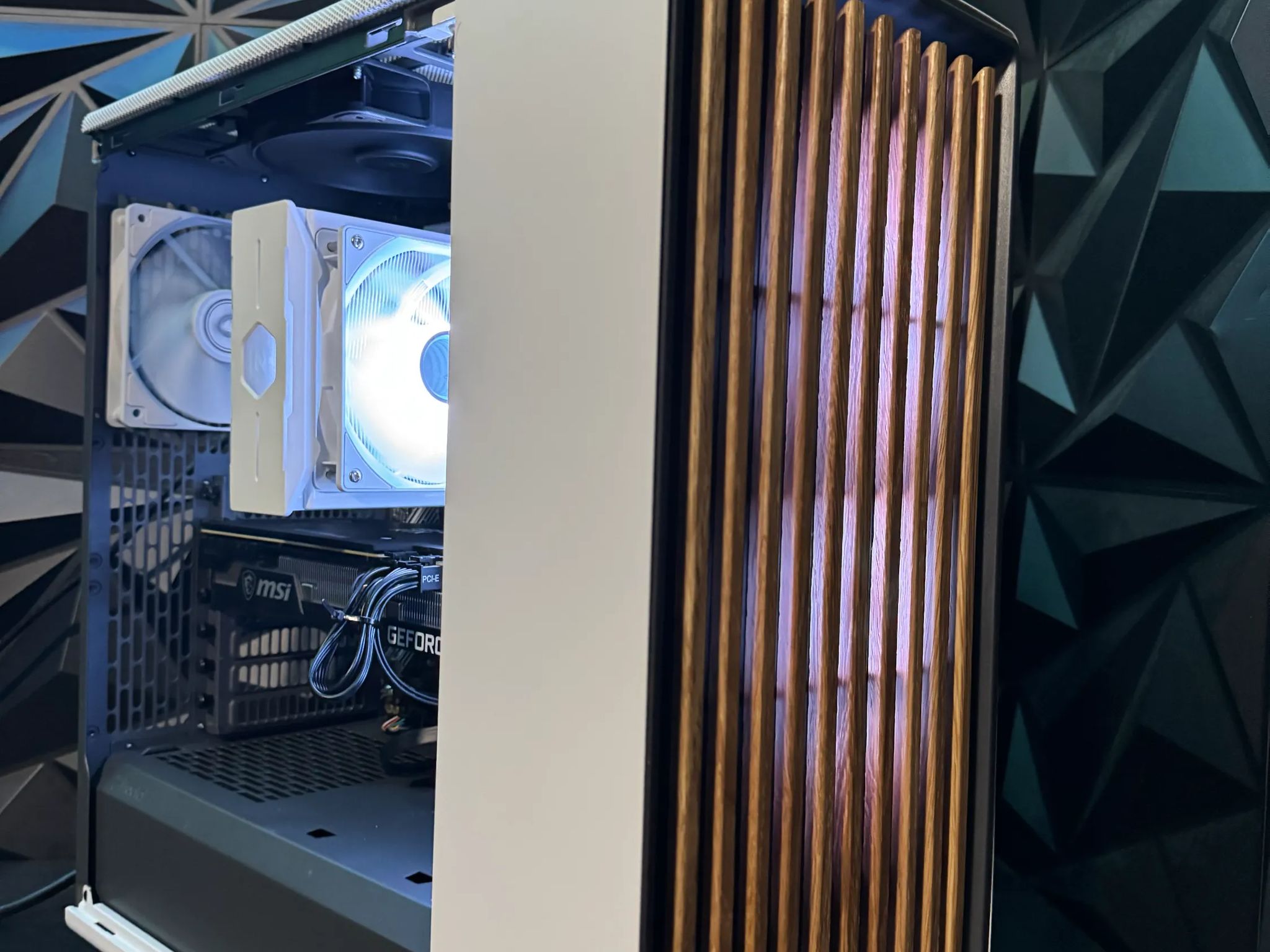 🌲🪵 Northern Oak 🌲🪵 Ryzen 7 5700X| RTX 3070 |32 GB DDR4 3200MHz| 1.25 TB NVMe
