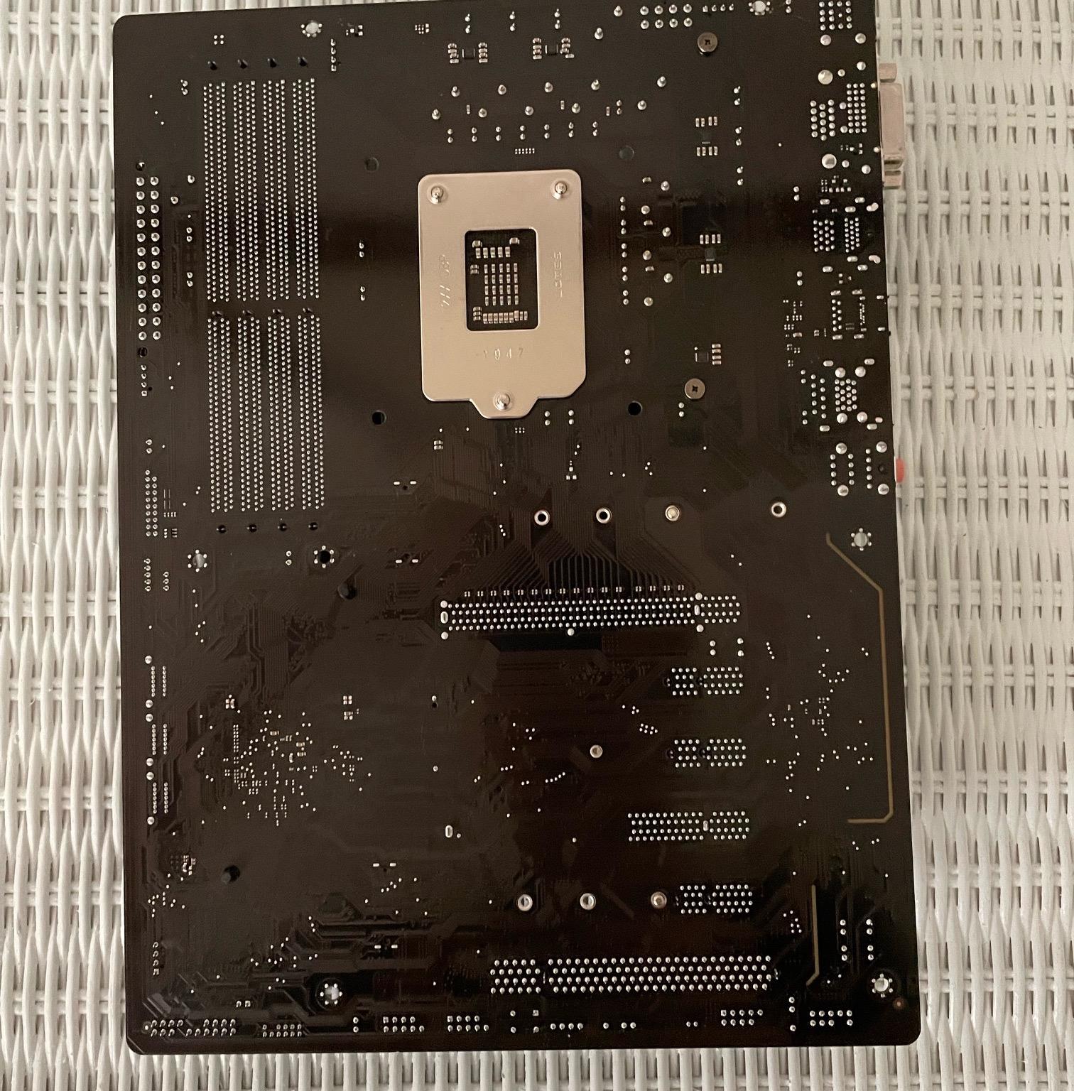 Intel H470 HD3 Ultra Durable Motherboard (With Manuals, CDs, & SSD Cables (Plus Free WiFi Card))!