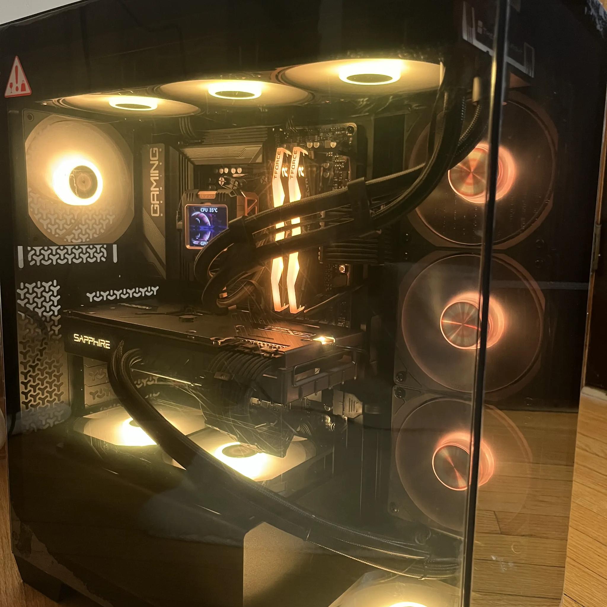 RX 6900 XT Toxic LE, Liquid Cooled | Ryzen 5 7600 | 32GB DDR5 | 2 TB