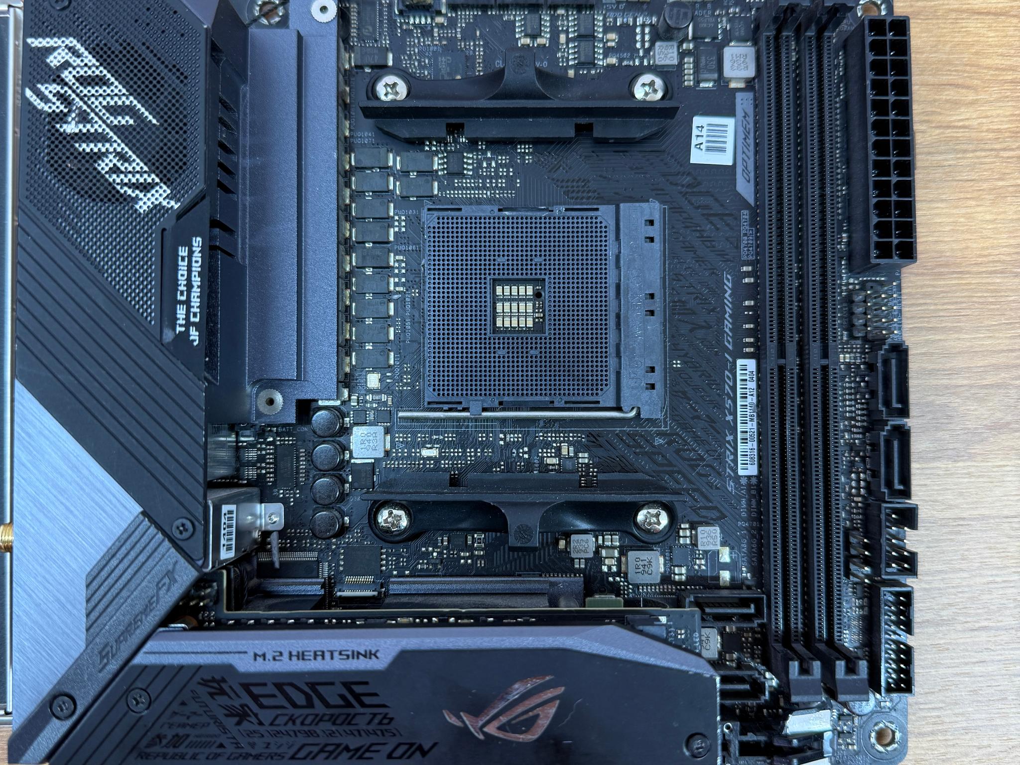 ASUS ROG Strix X570-I Gaming - Image 2