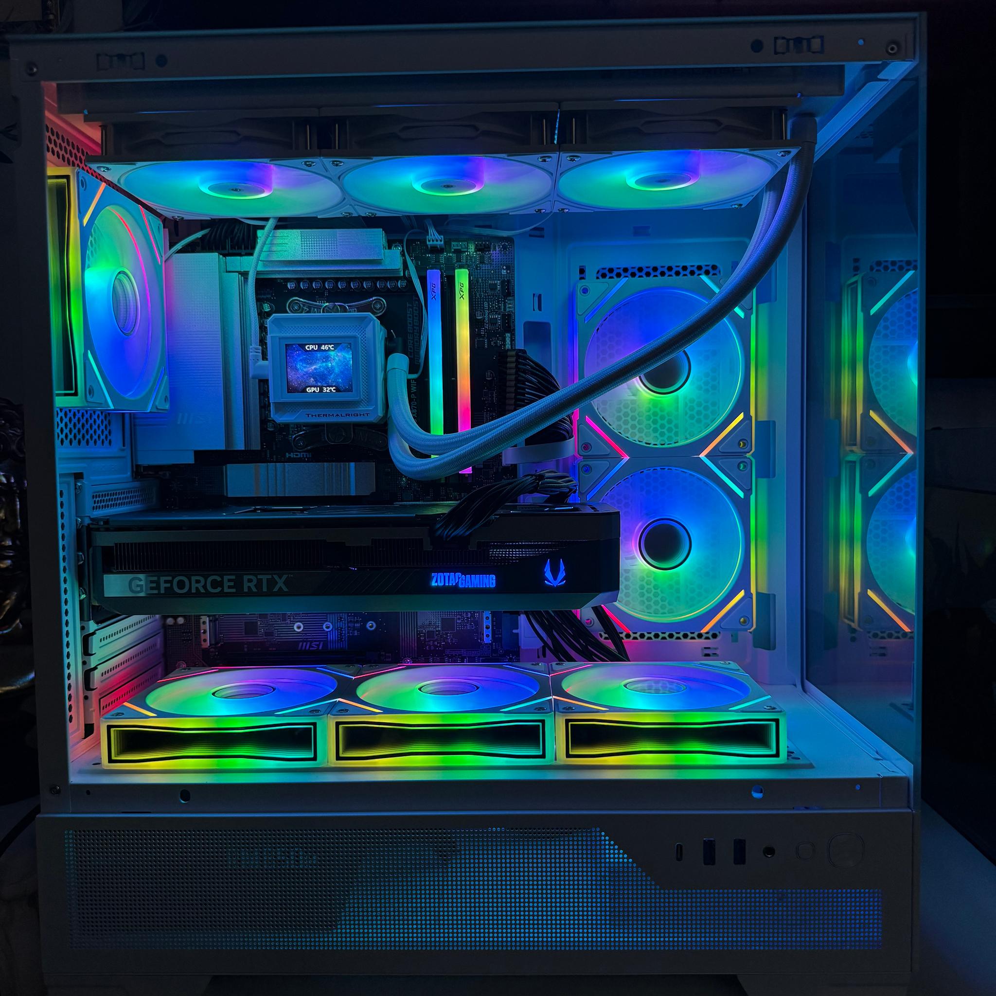 White Gaming Pc Computer Desktop Ryzen 7 9800X3D / RTX 5080 16GB