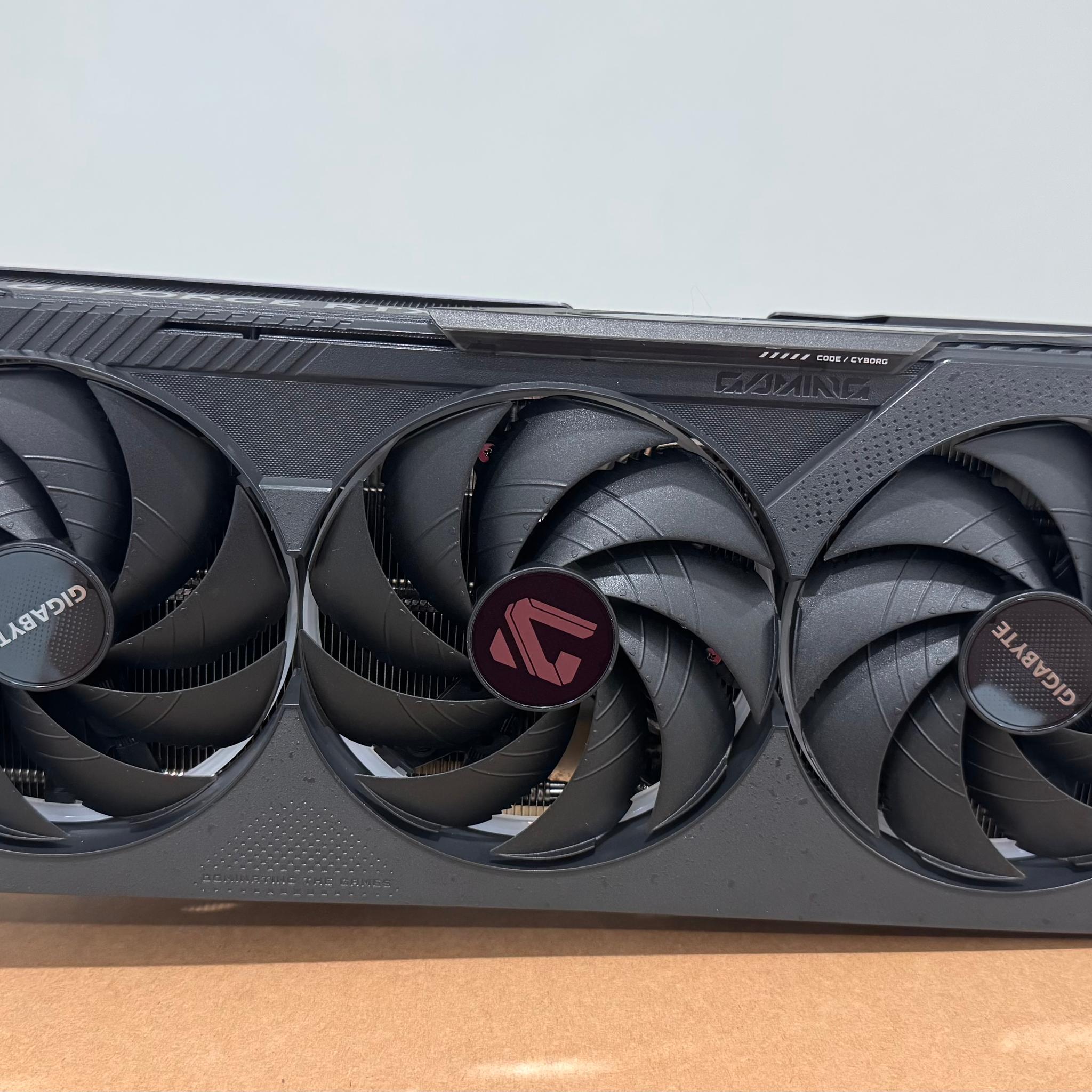 GIGABYTE GeForce RTX 5090 GAMING OC 32G