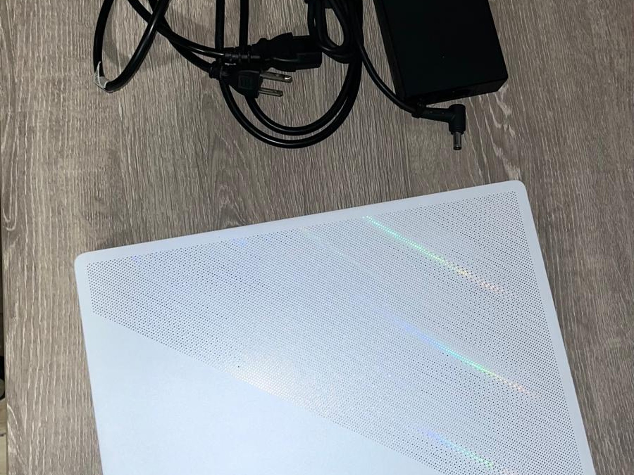 ASUS ROG Zephyrus G14, AMD Ryzen 9 6900HS, AMD Radeon RX 6700S, 16GB 4800MT/s DDR5, 1TB SSD