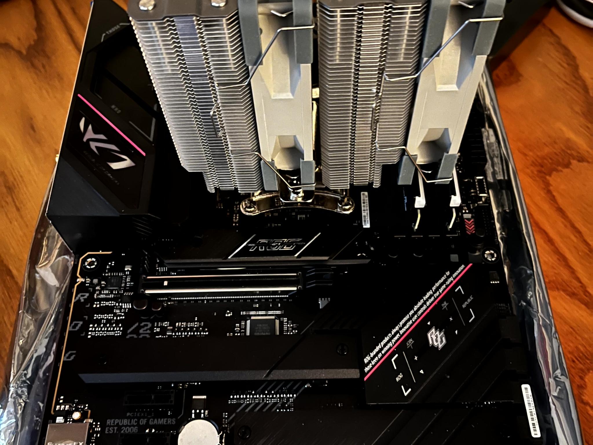🔥Ryzen 7 9800X3D🔥 | 32G @6400 | Asus B650E-F motherboard | 4TB WD Black SN850X