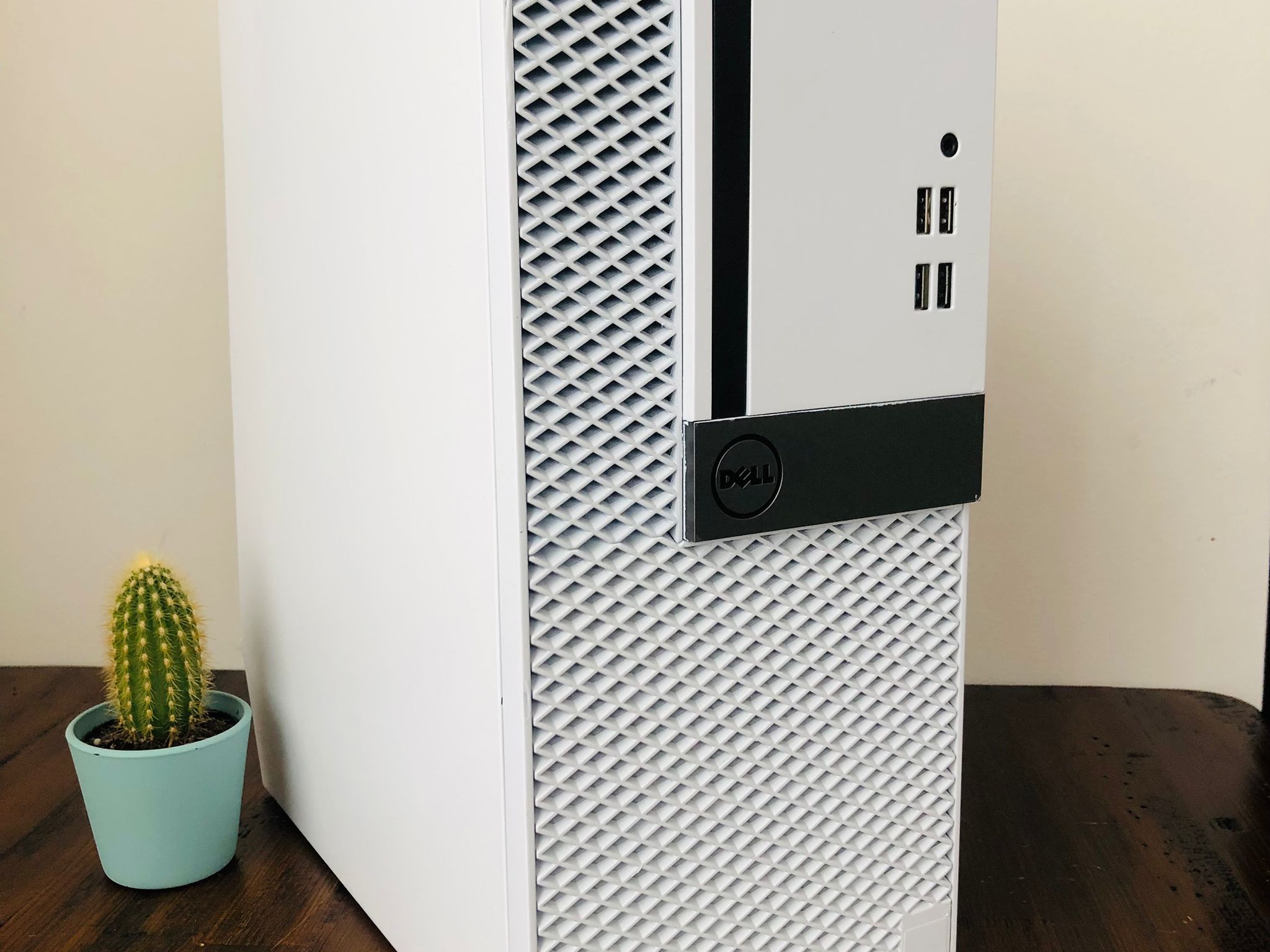 Custom White Gaming PC | Intel i5-6500 | RX 460 2GB | 8GB DDR3 | 120GB SSD 500GB HDD | Dell Optiplex
