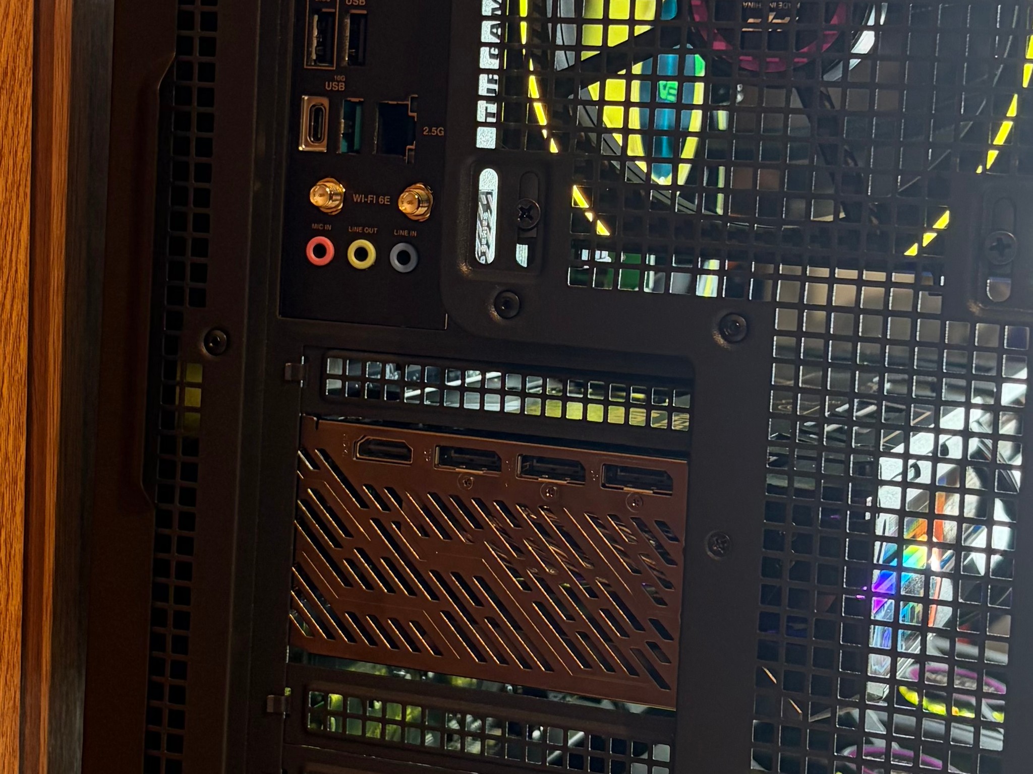 RX 9070 XT 16GB | RYZEN 7 7800X3D | 16GB DDR5 | 1TB SSD | 360MM AIO |  750W