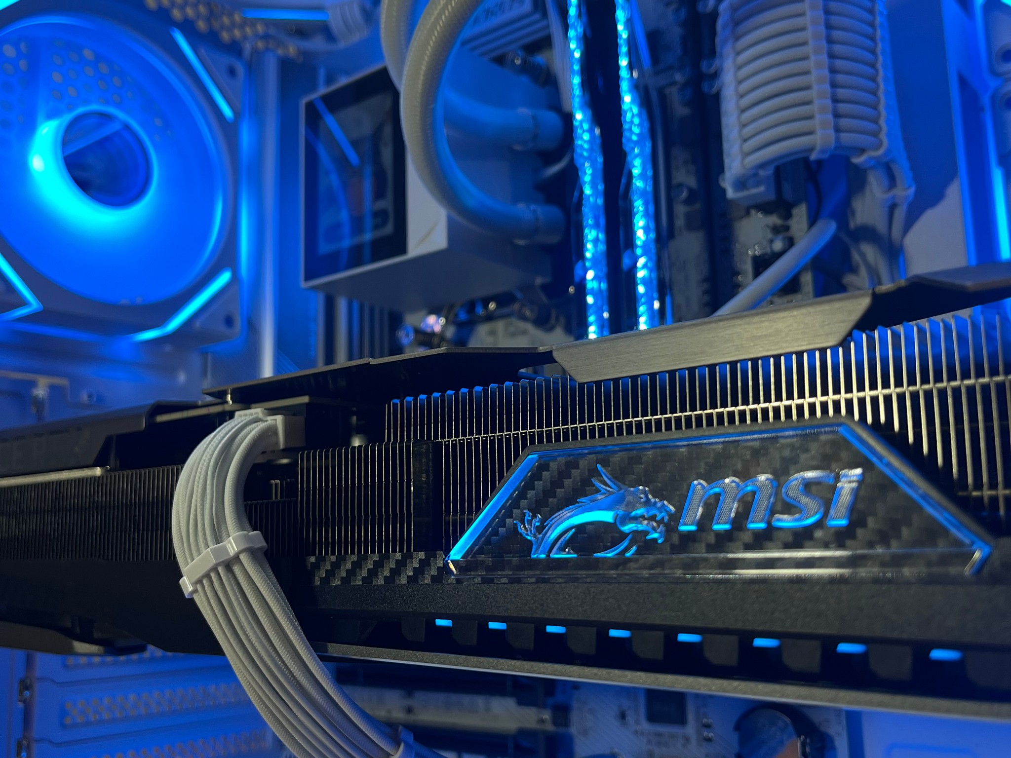 RTX 5080 | Ryzen 7 9800X3D | 32GB RAM | BEAST Gaming PC