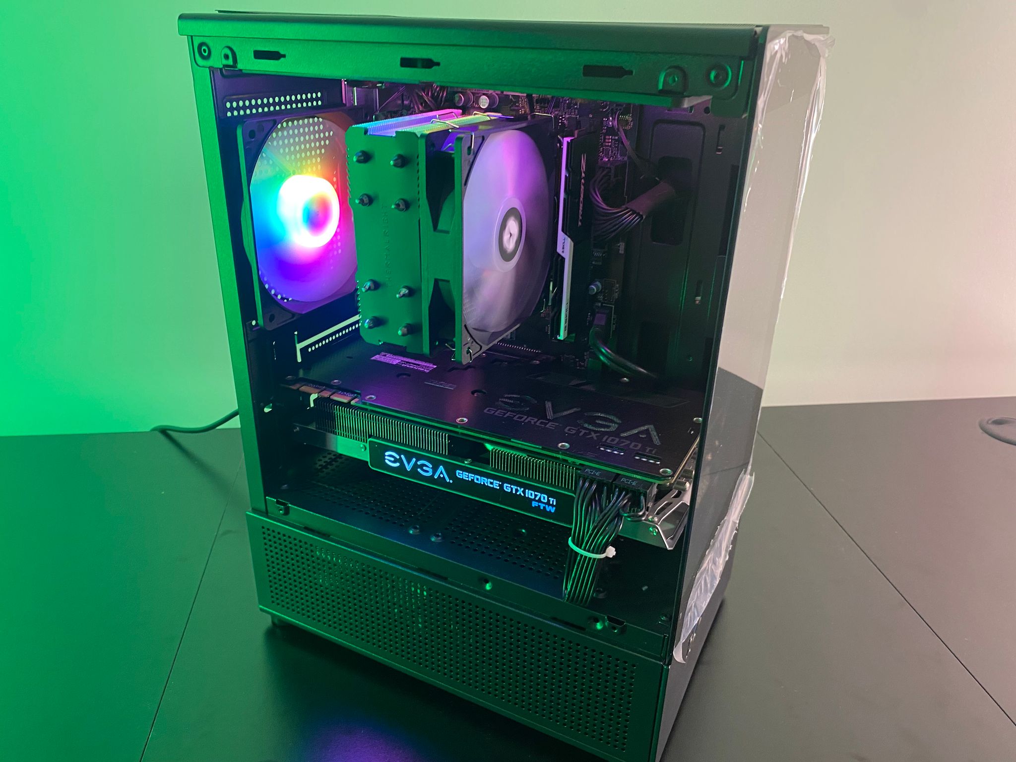 RGB Gaming PC | EVGA GTX 1070 Ti FTW 8GB | Intel Core i5-7500 | 16GB DDR4 RAM | 500GB SSD |
