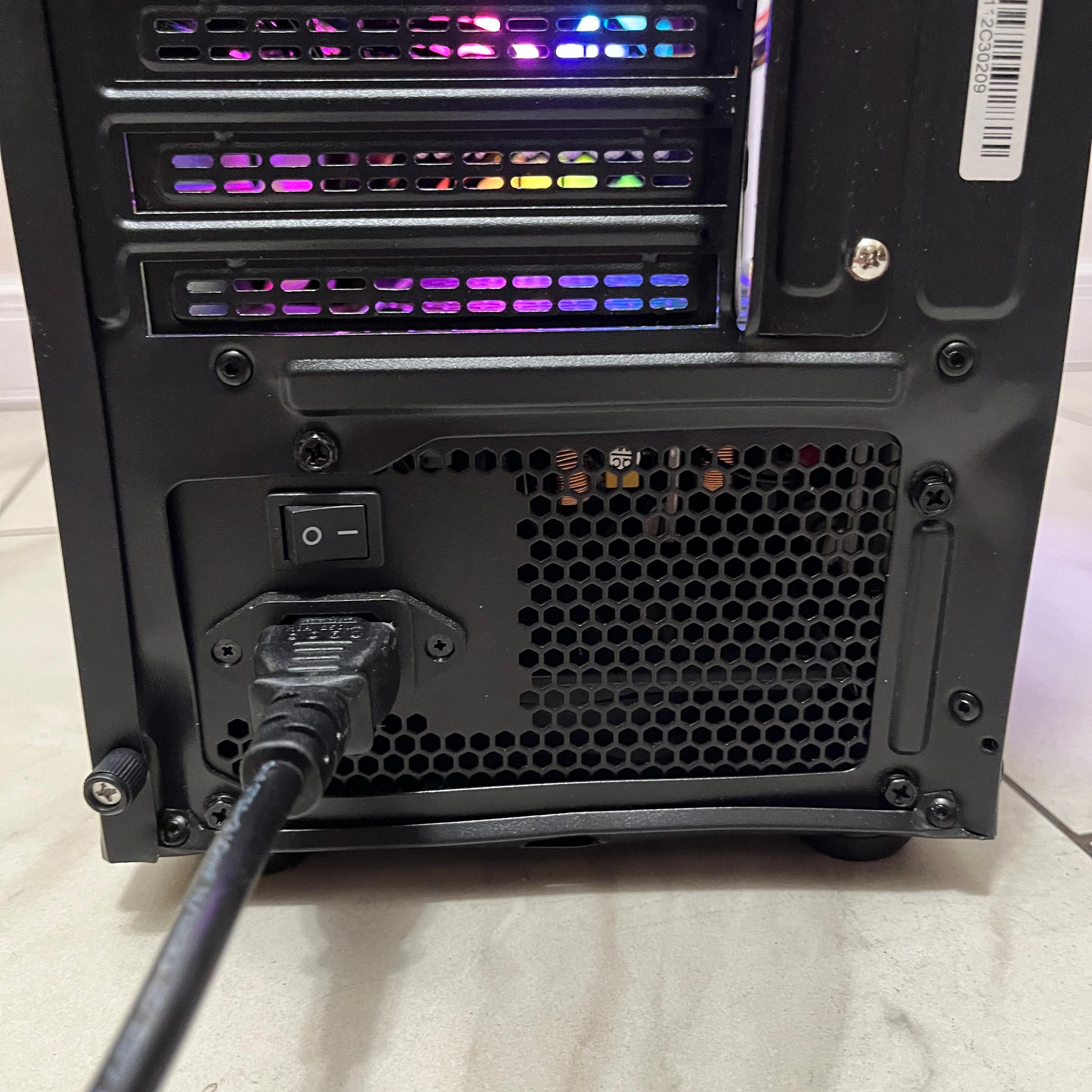 Budget Gaming PC-Intel i7-4790,NVIDIA GTX 770, 16GB RAM, 620GB Storage, w/ Wi-Fi & BT*Defective Case
