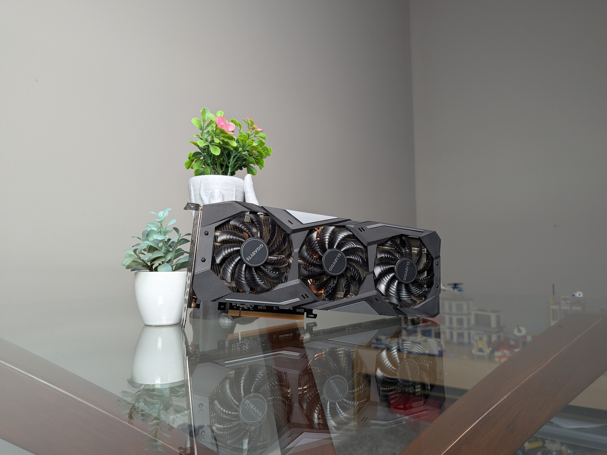 Gigabyte RX 5600XT | Please Read Description | Powers On | No Video signal