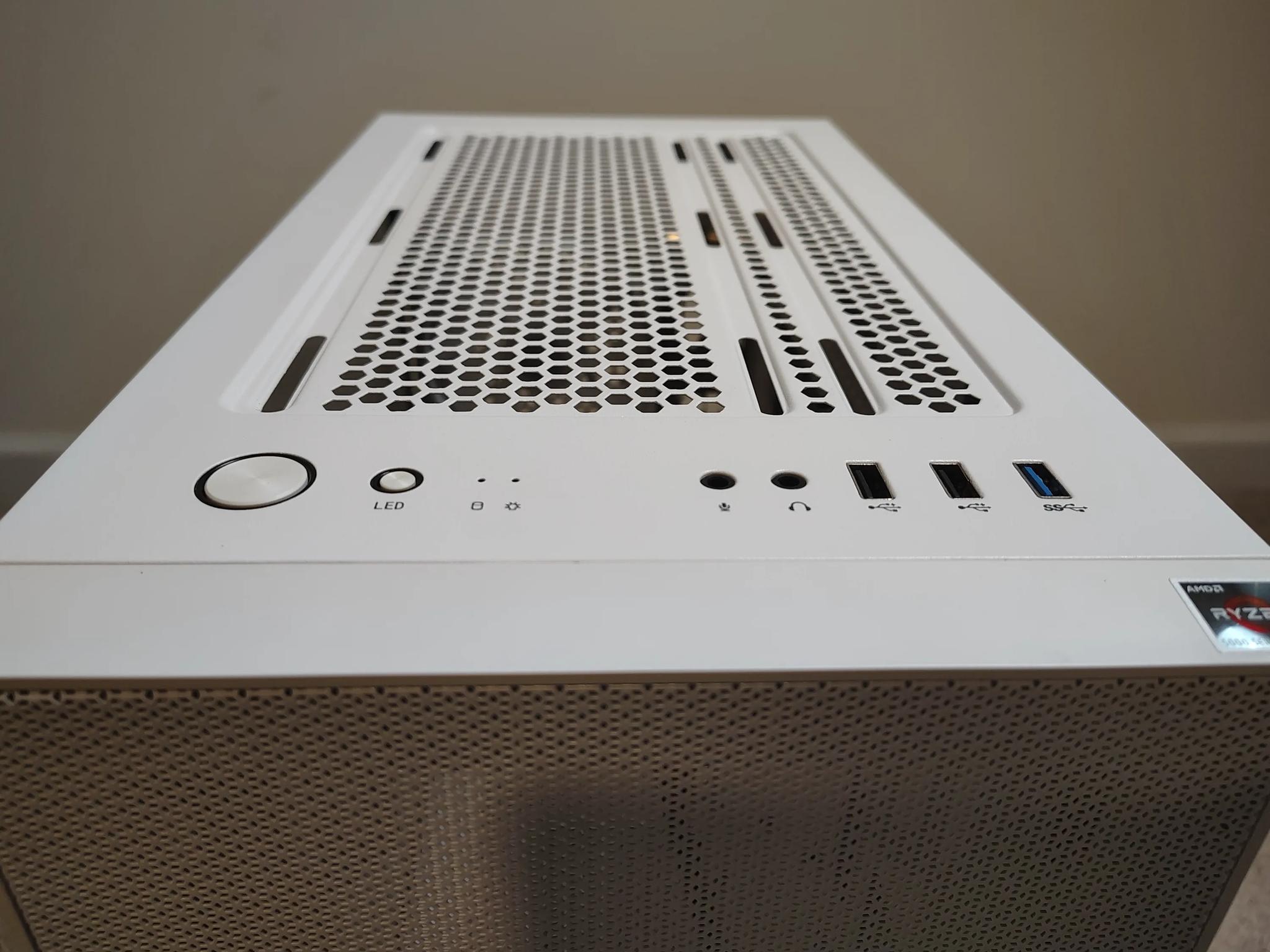 READ Antec RGB Tower Case ATX
