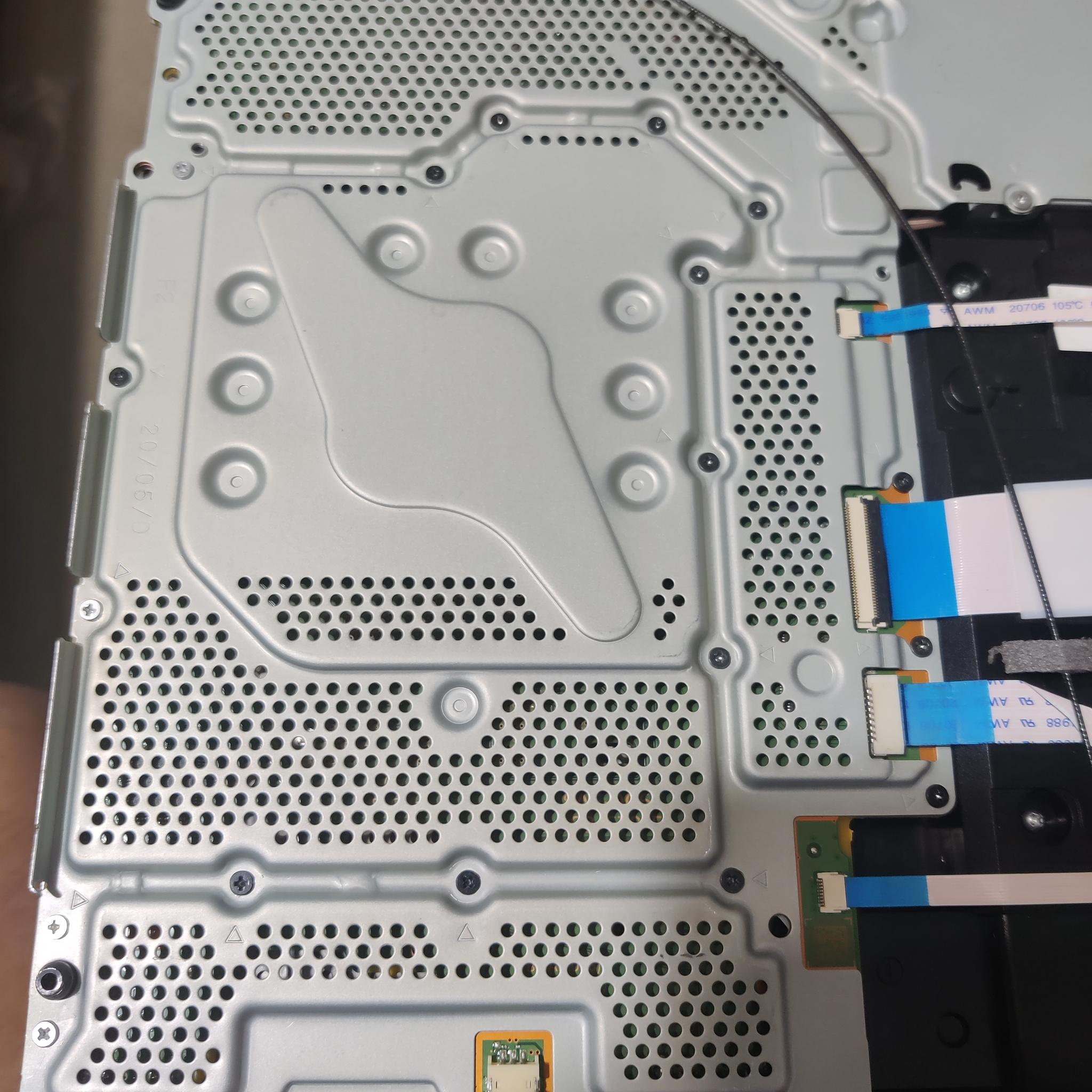 PS4 Slim Bundle with 1 TB HDD (Firmware 13.02) – Cleaned & Digital Ready – AS-IS / REPAIR