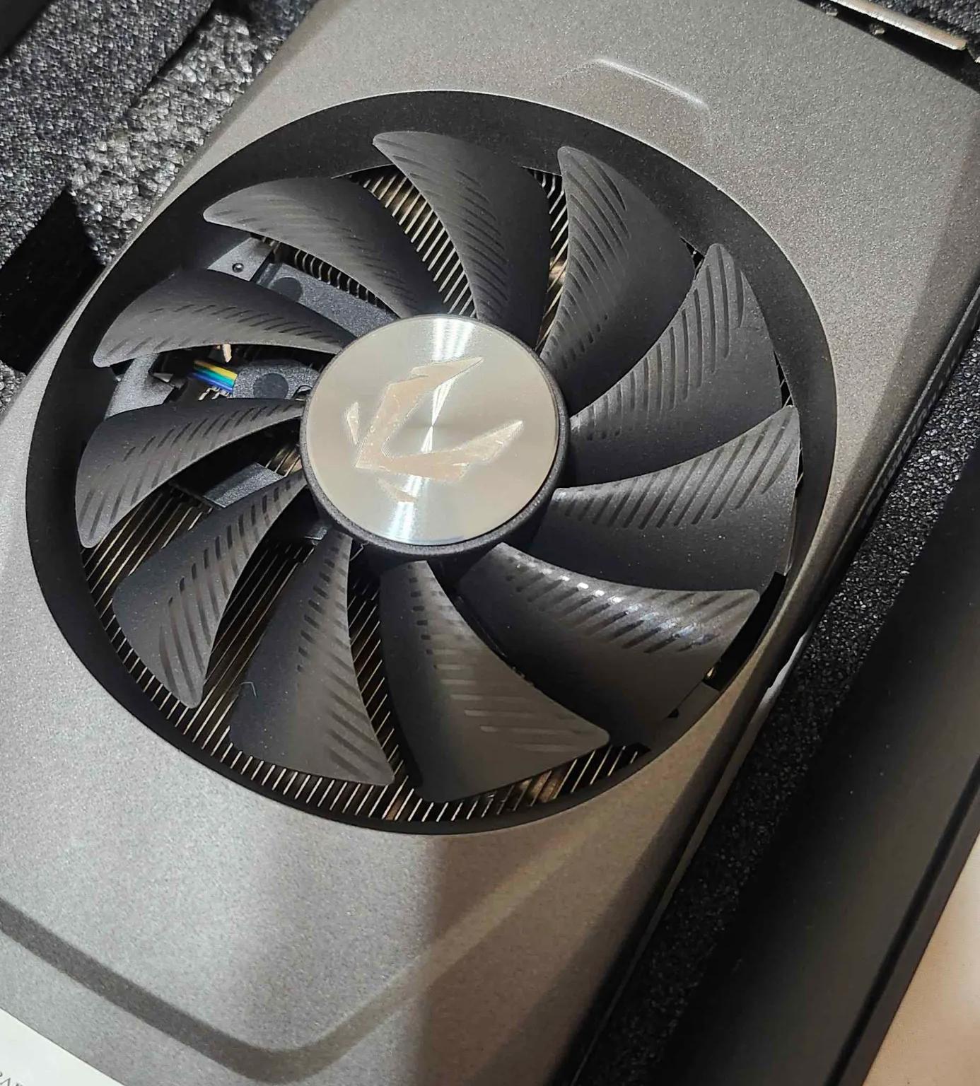 Zotac RTX 4060 SOLO