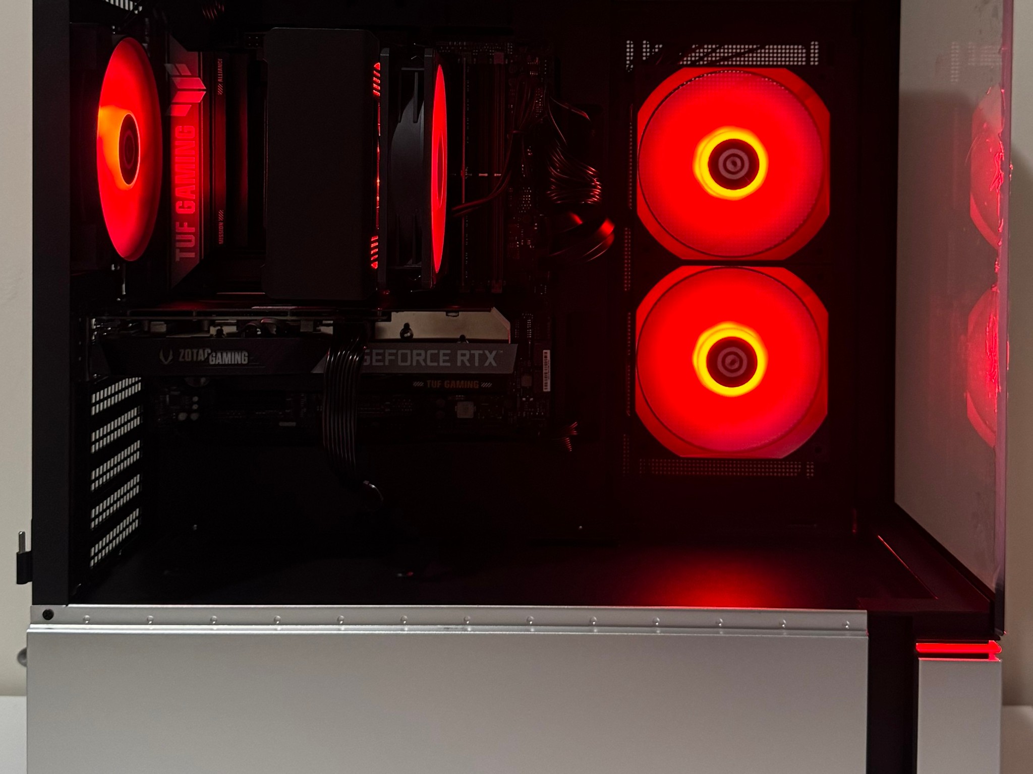 Intel Core Ultra 5 225F 32GB DDR5 GeForce RTX 3060 12GB 1TB NVMe SSD ASUS TUF GAMING B860M-PLUS WIFI