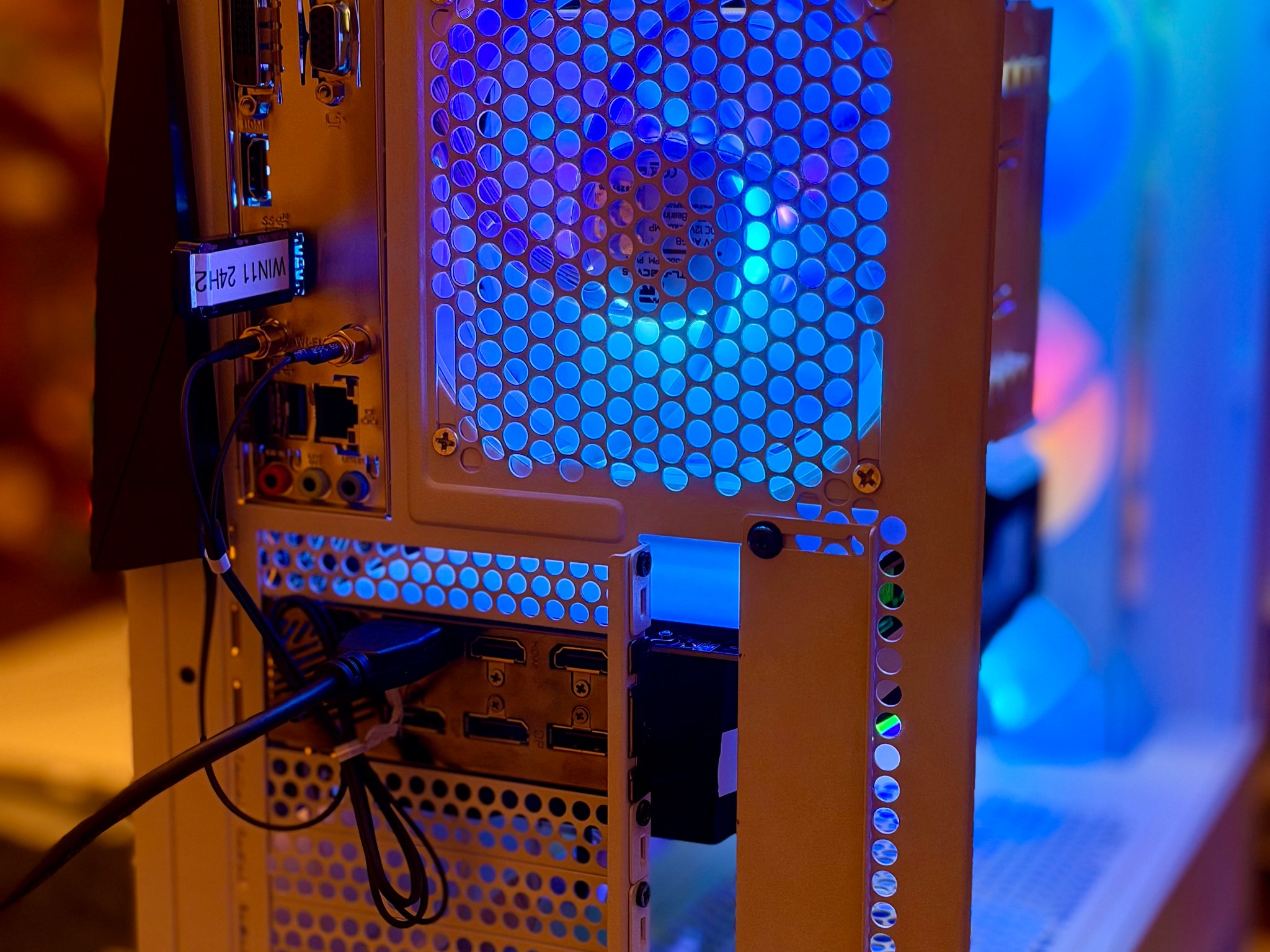 Gaming PC: Ryzen 5, RTX 3070, 1TB, 32GB, B550M, WiFi 6, NZXT H5 Flow RGB, White Build