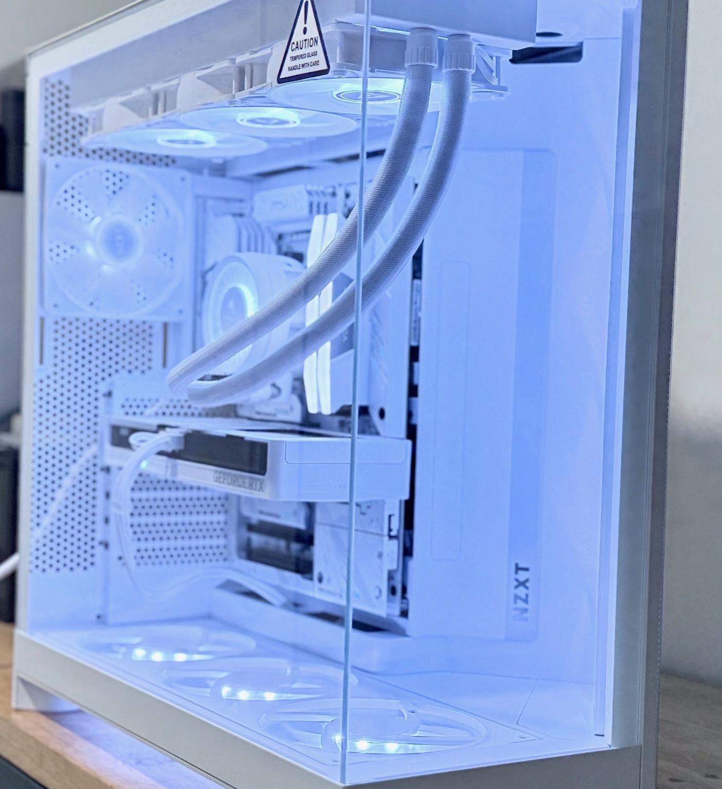 Avalanche RTX 5060 TI  Aero 16GB