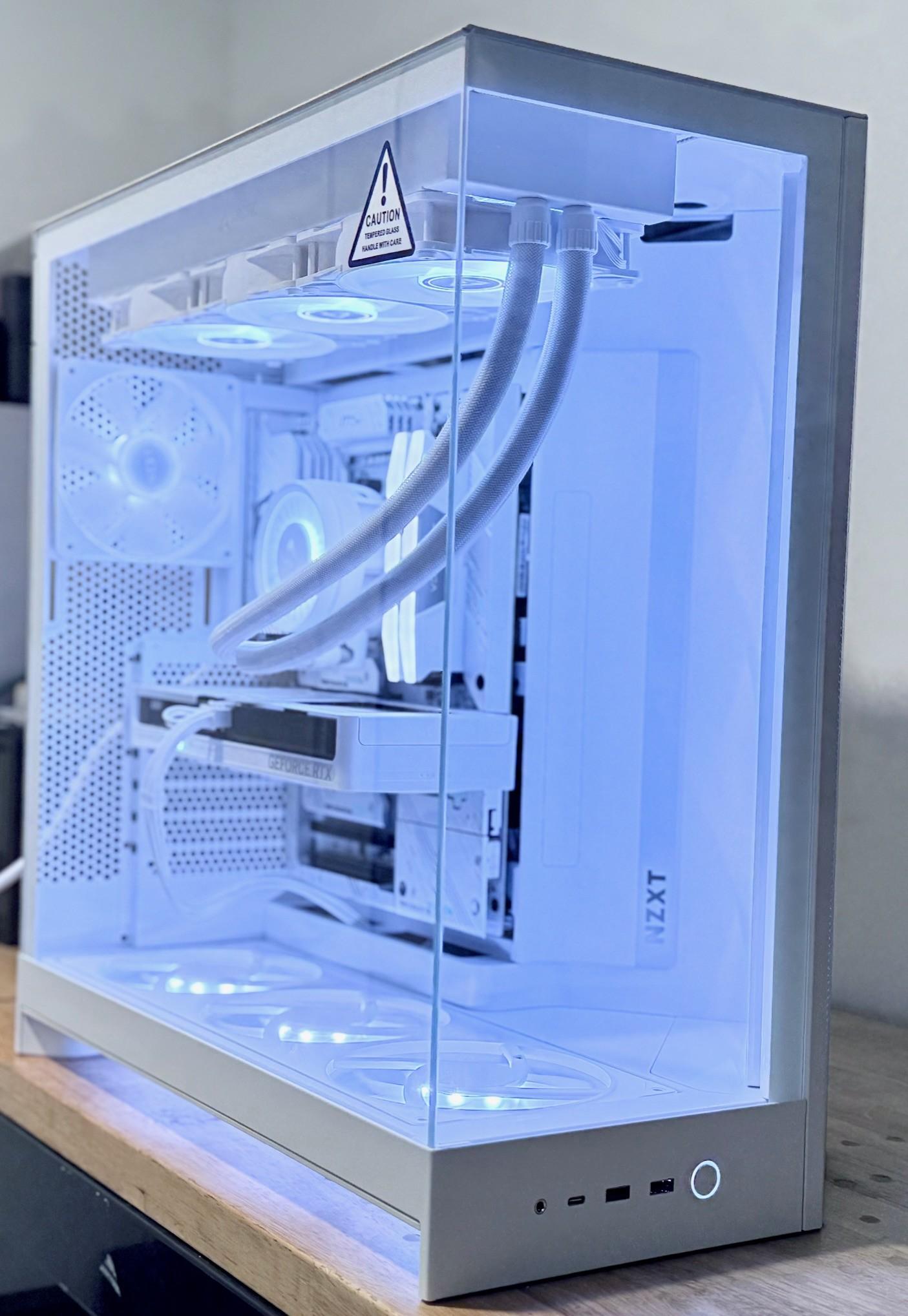Avalanche RTX 5060 TI  Aero 16GB