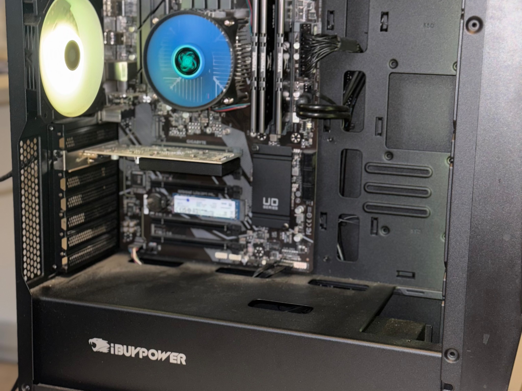 iBUYPOWER GAMING PC - Intel Core i5-11400F, 24GB RAM, GeForce GT 1030, 465GB SSD, RGB Mid Tower