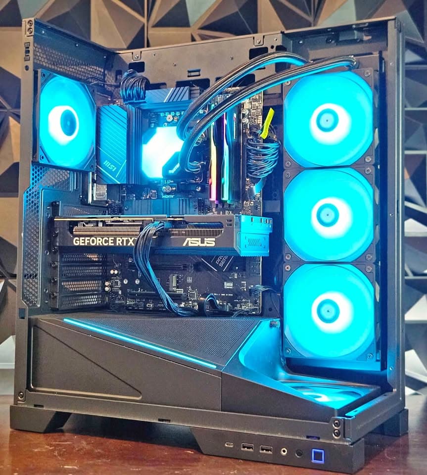 ⚪⚫️Stealth⚫️⚪ Gaming PC ( Ryzen 7 + RTX 4070 Super)