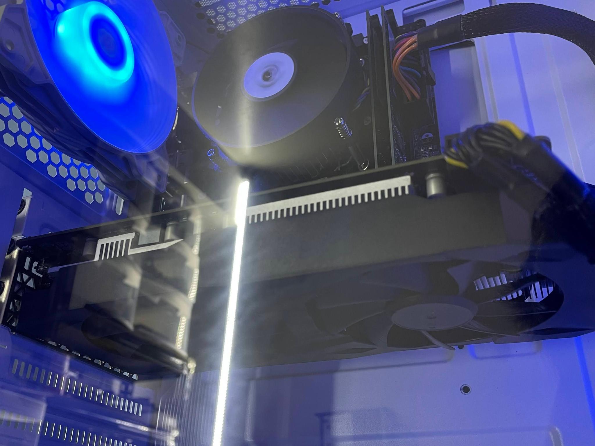 Intel i7 White Gaming PC | GTX1660Ti / 16GB / 1TB  SSD, Win 11 Pro + Wi-Fi