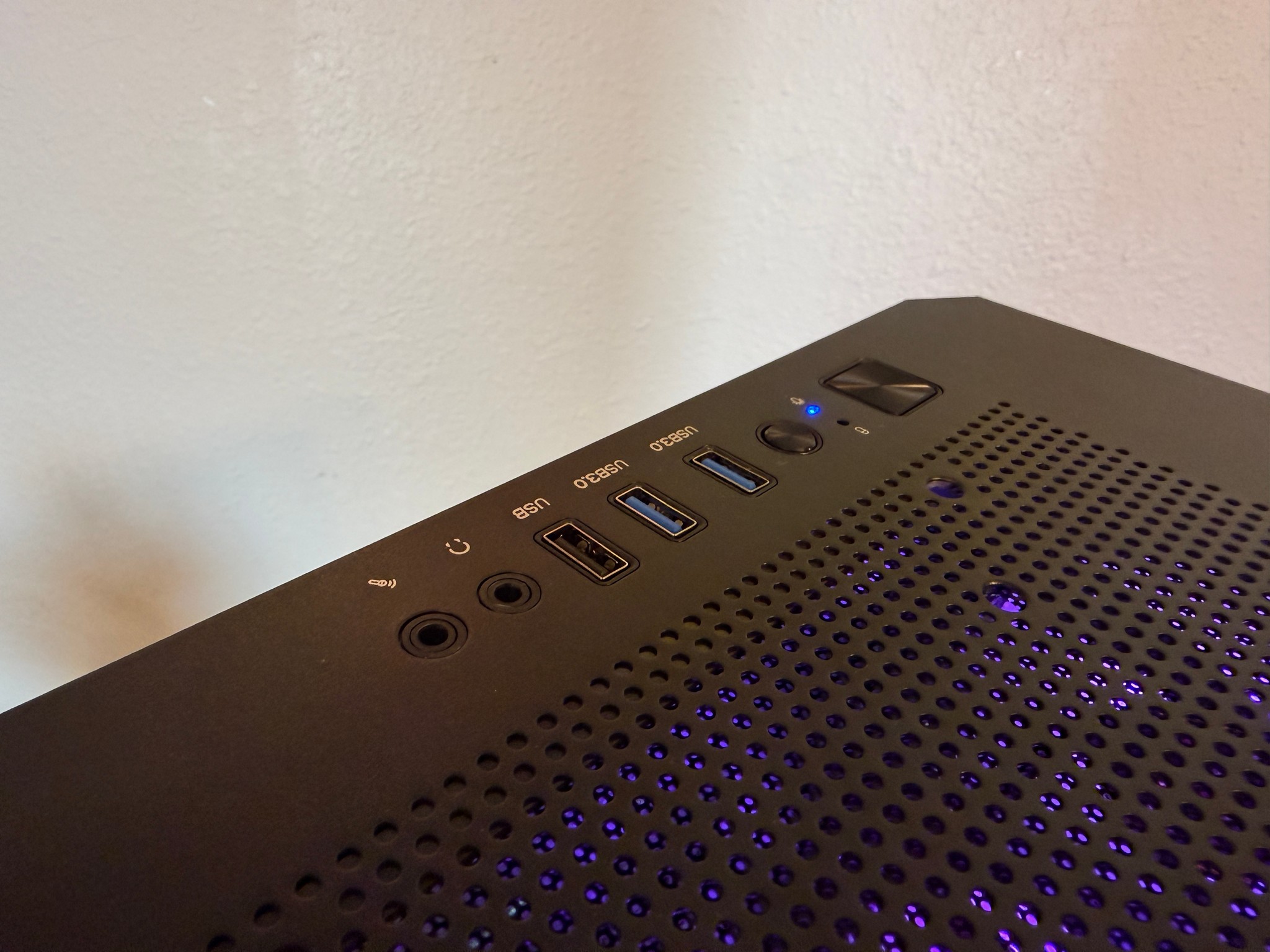 🏮RX 6600 XT, Ryzen 7 2700X, 16gb RAM, 1.5TB Storage🏮| Gaming PC | Fortnite, CoD, Forza 6, and more