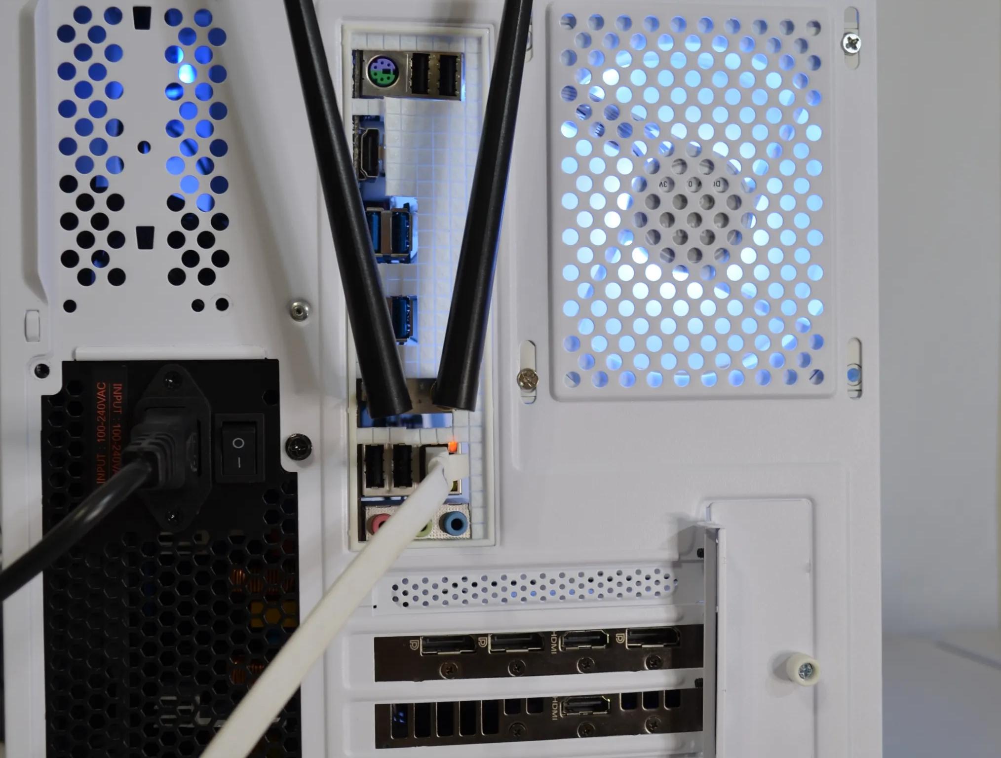 ⚪White Out V2⚪ - RTX 3070 | Ryzen 5 5600g | 32gb RAM | 1tb NVMe | Windows 11 FULLY activated